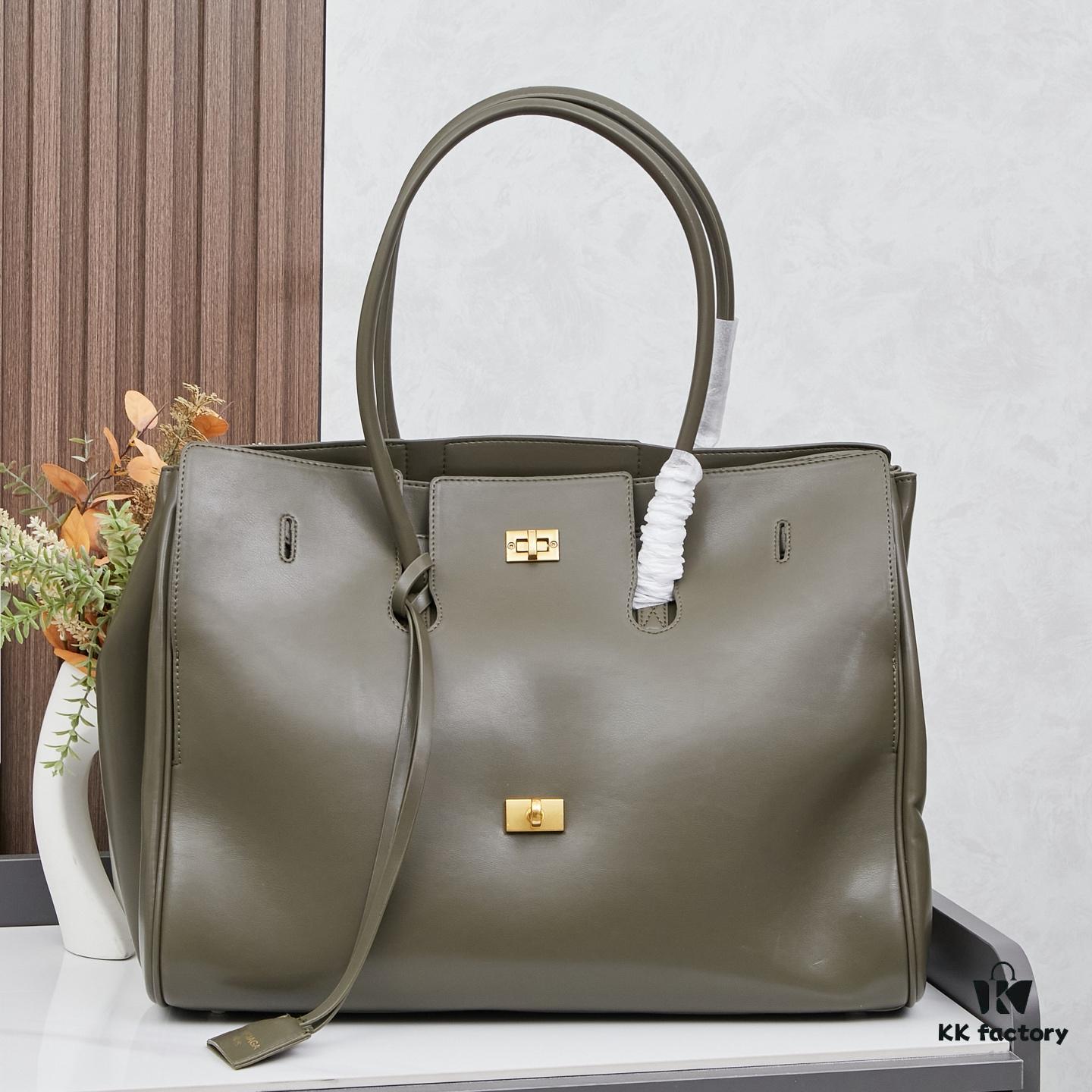 Large Paris Fashion 2025 Balenciaga Belair Carry All Handbag