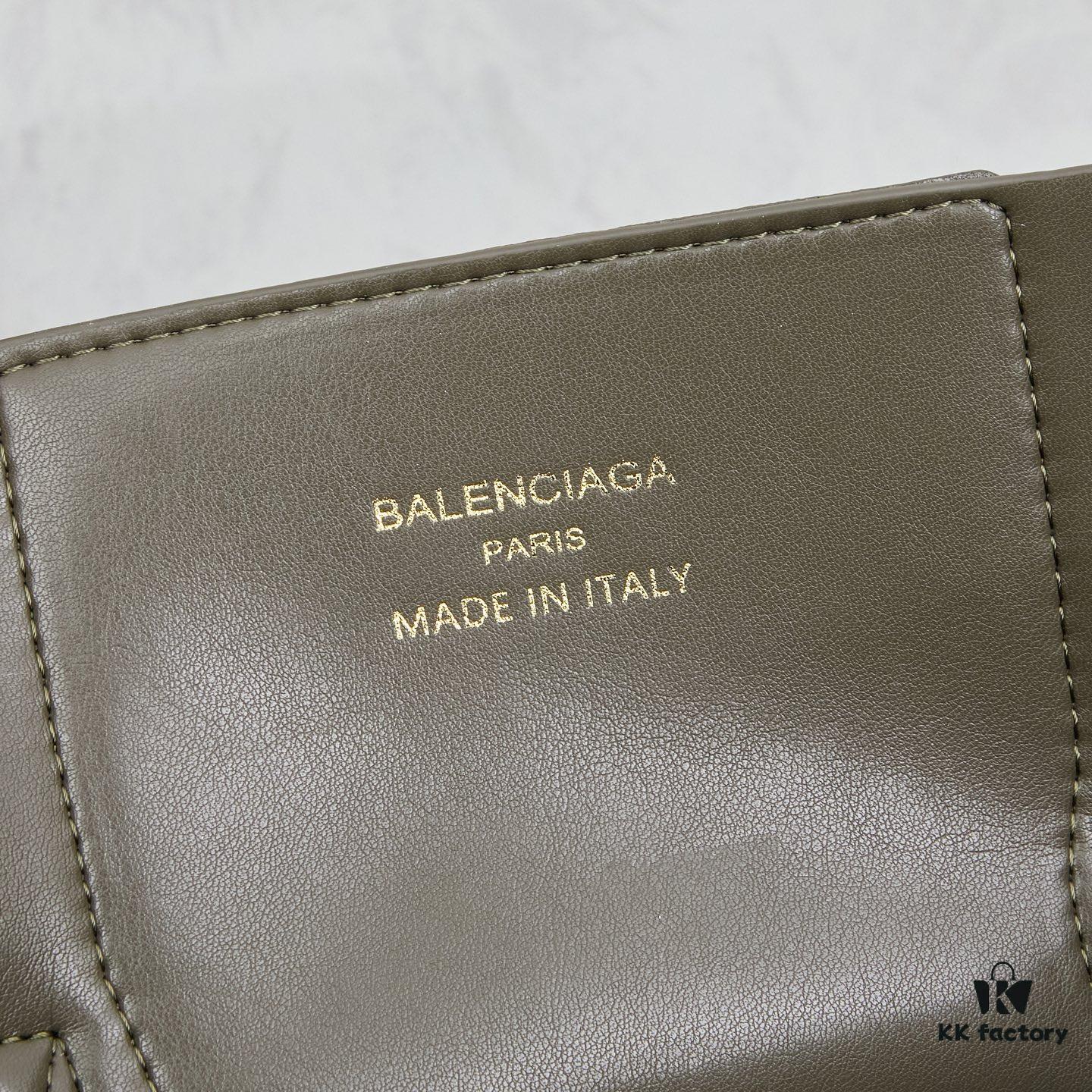 Large Paris Fashion 2025 Balenciaga Belair Carry All Handbag