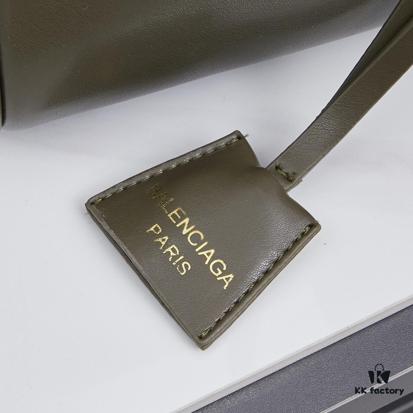 Large Paris Fashion 2025 Balenciaga Belair Carry All Handbag