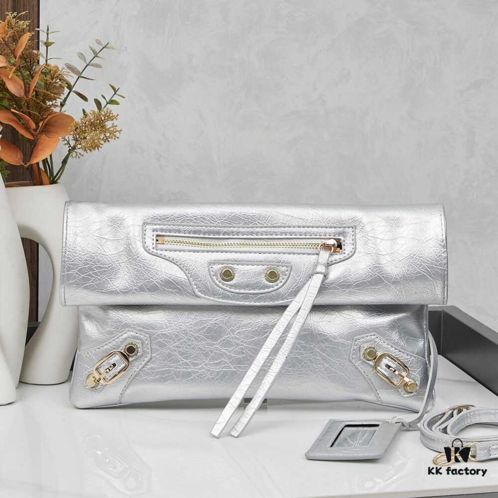 Balenciaga Motorcycle Bag #VintageBag No Repeats, Daily Outfit# Size 31x18 Model 6844