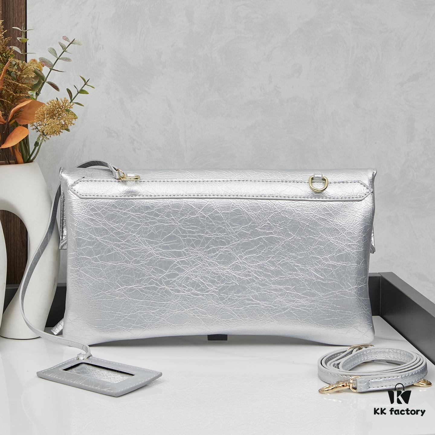 Balenciaga Motorcycle Bag #VintageBag No Repeats, Daily Outfit# Size 31x18 Model 6844