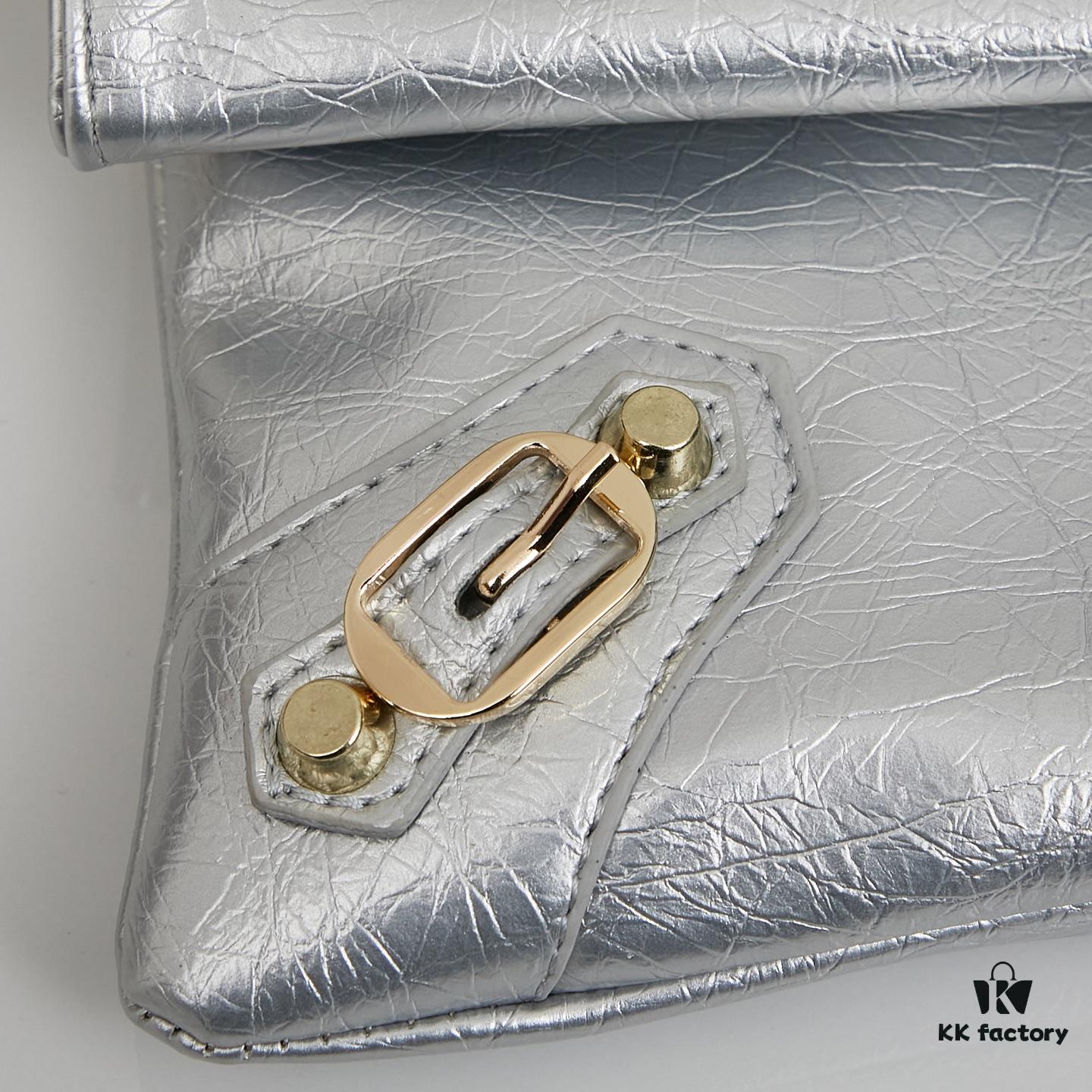 Balenciaga Motorcycle Bag #VintageBag No Repeats, Daily Outfit# Size 31x18 Model 6844