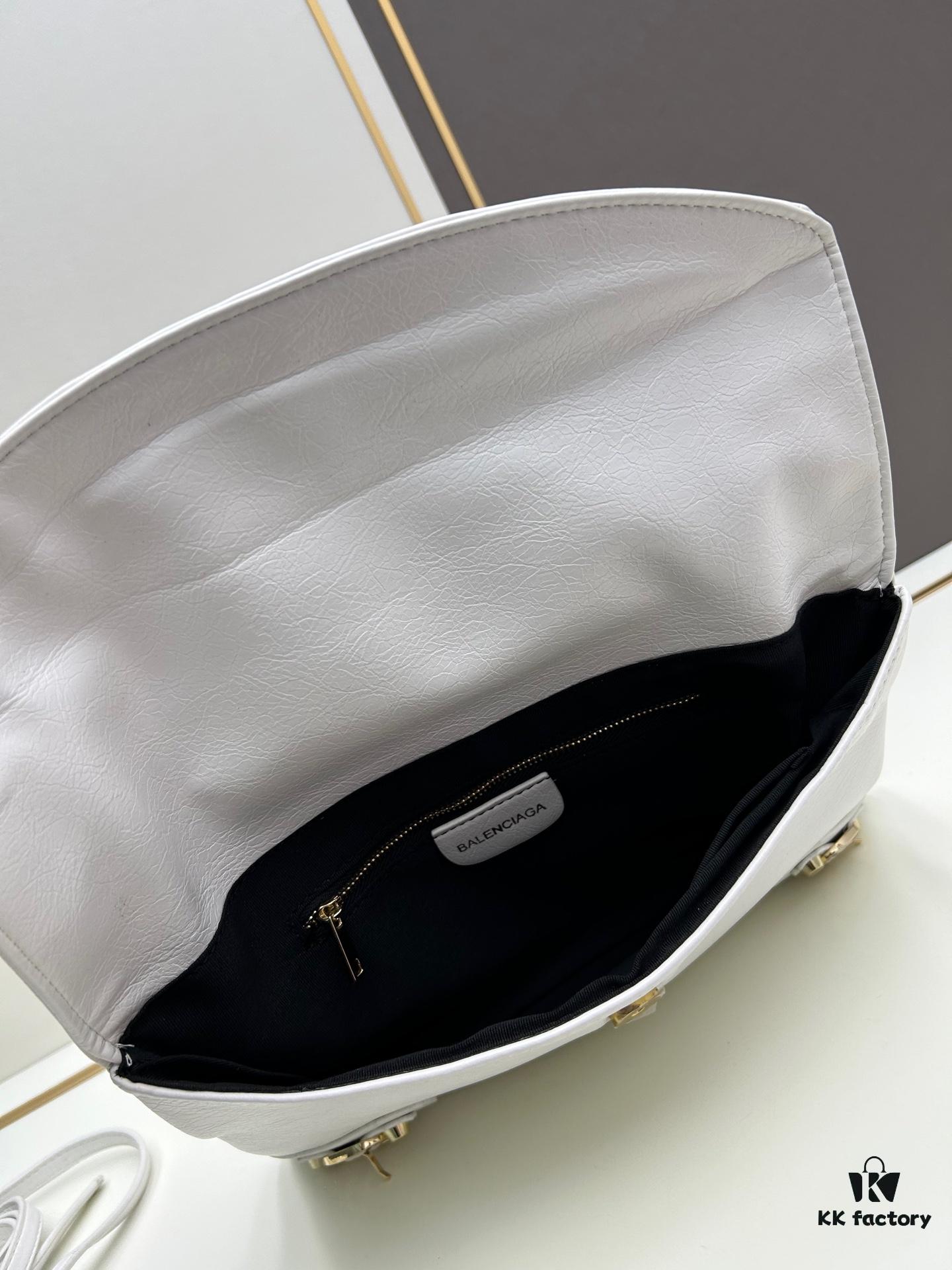 Box Included: Finally Fell in Love with the Biker Bag Vibe