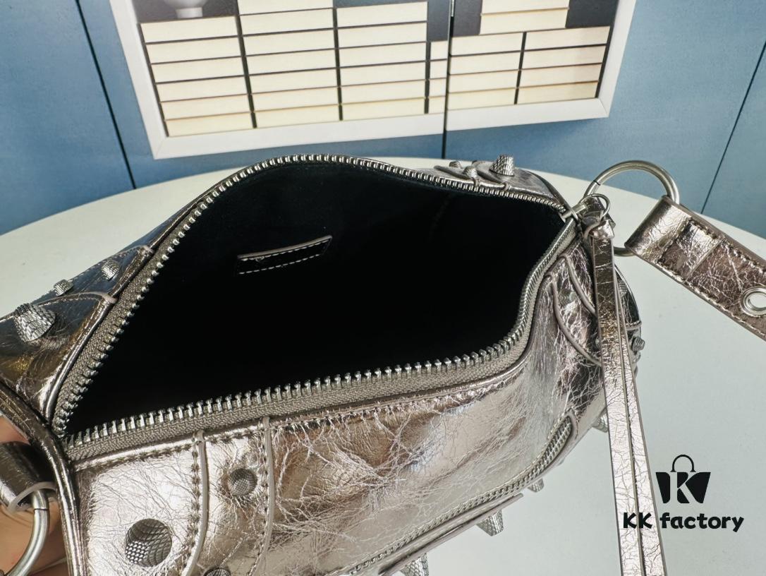 Balenciaga Cagole Duffle Bag – The Perfect Mini Pillow Bag, Adjustable for Crossbody, Shoulder, or Underarm Carry