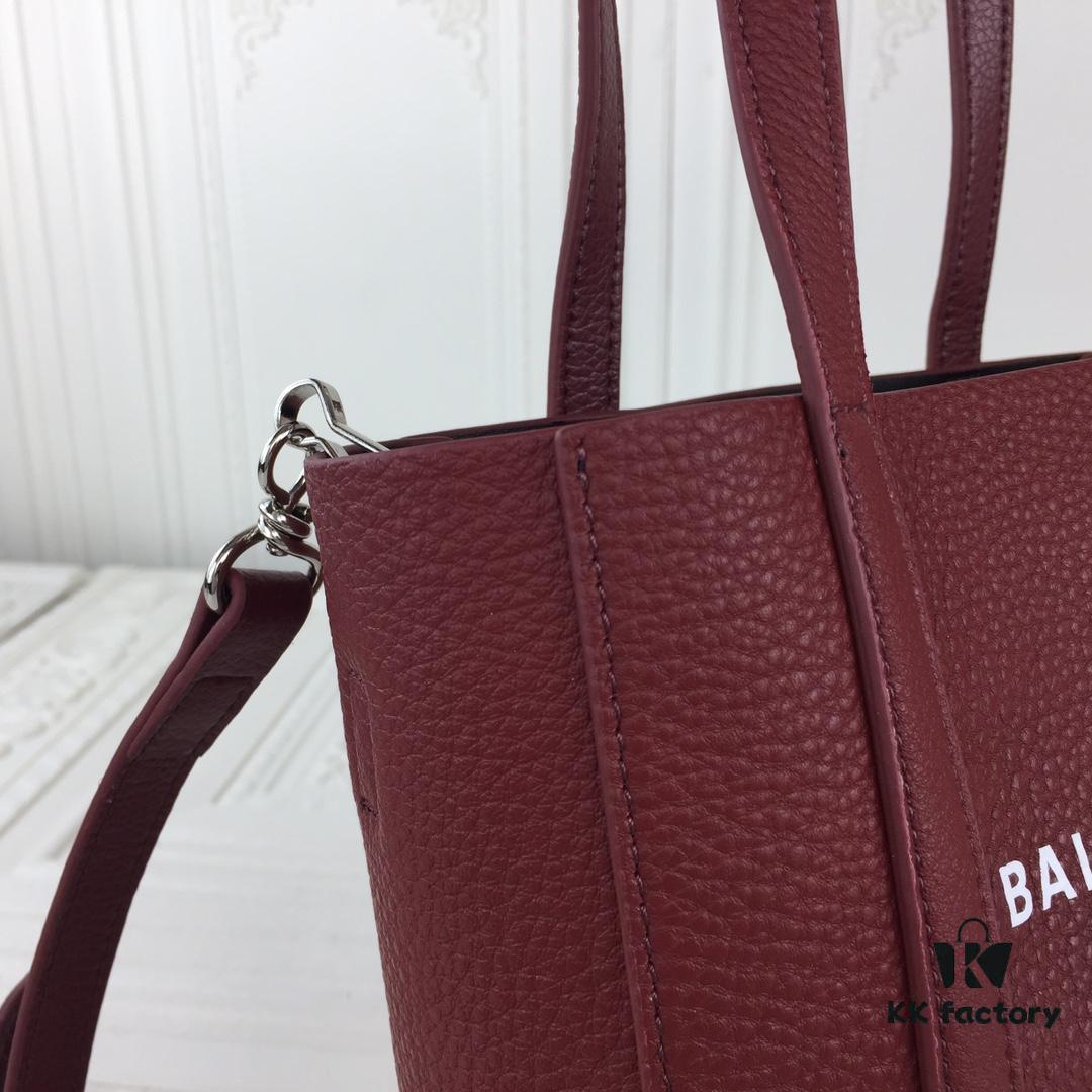 Balenciaga B. Everyday Tote Mini Size – New Arrival, Stylish and Practical, Made from Italian Imported Calfskin