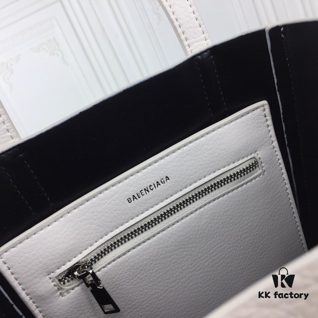 Balenciaga B. Everyday Tote Bag Small Size – New Arrival, Stylish and Practical, Made from Italian Imported Calfskin Leather