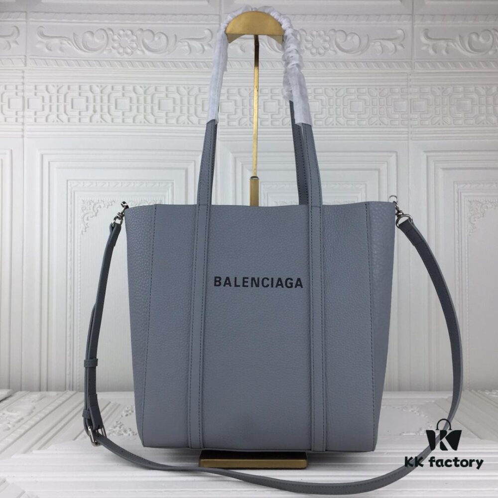 Balenciaga B. Everyday Tote Bag Large Size – New Arrival, Stylish and Practical, Made from Italian Imported Calfskin Leather