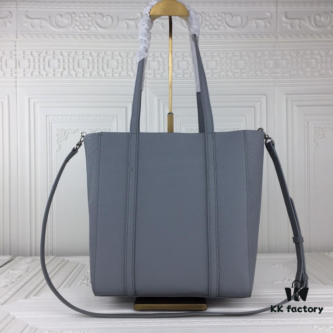 Balenciaga B. Everyday Tote Bag Large Size – New Arrival, Stylish and Practical, Made from Italian Imported Calfskin Leather