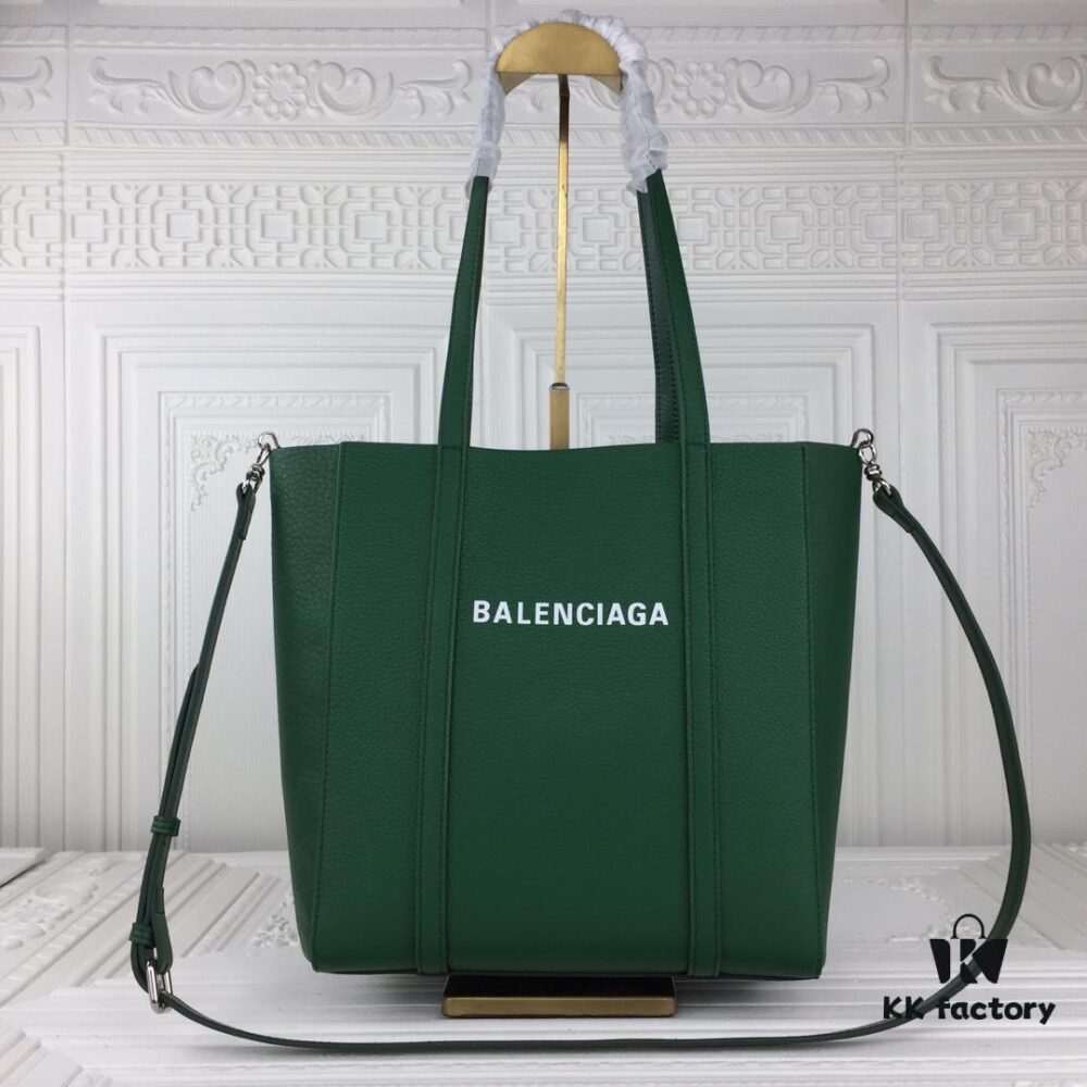 Balenciaga B. Everyday Tote Bag Large Size – New Arrival, Stylish and Practical, Made from Italian Imported Calfskin Leather