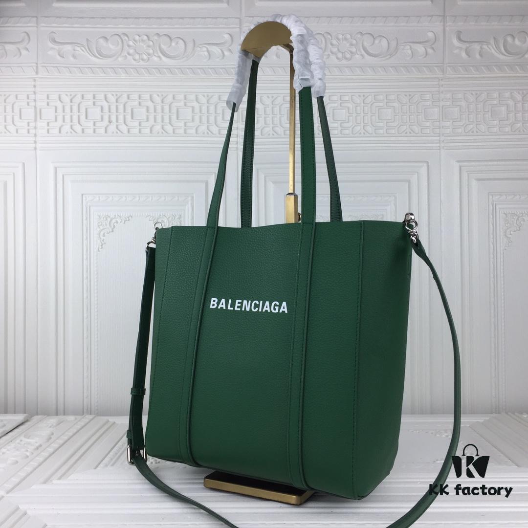 Balenciaga B. Everyday Tote Bag Large Size – New Arrival, Stylish and Practical, Made from Italian Imported Calfskin Leather