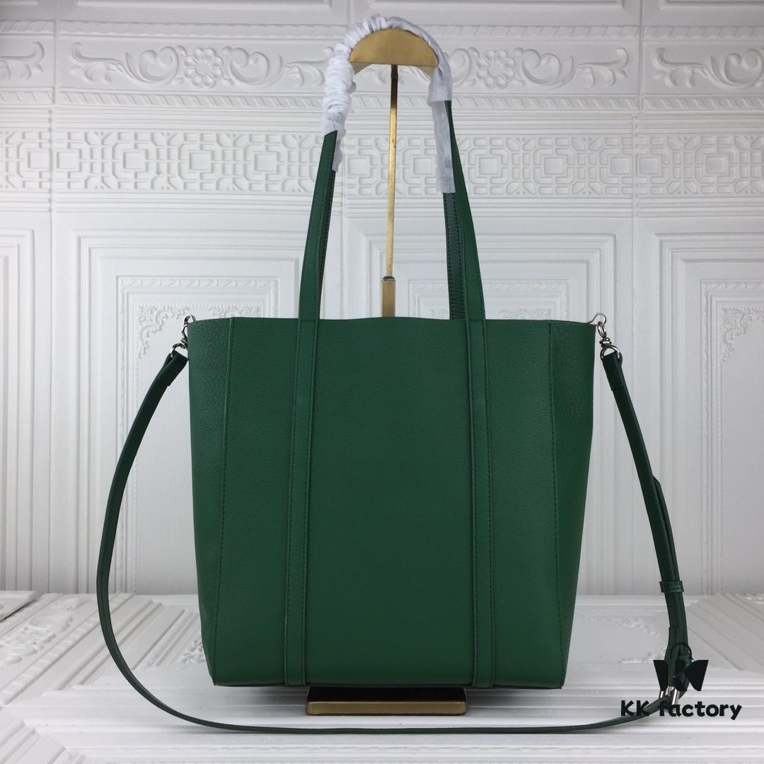 Balenciaga B. Everyday Tote Bag Large Size – New Arrival, Stylish and Practical, Made from Italian Imported Calfskin Leather
