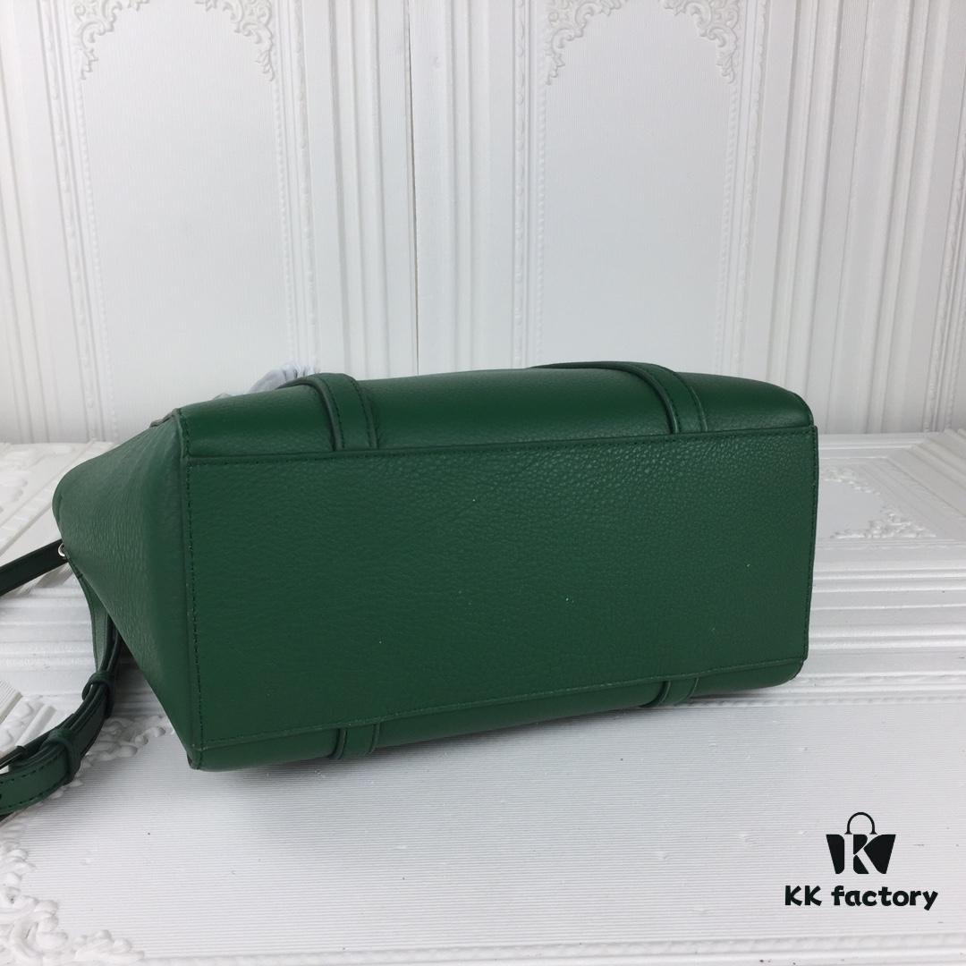 Balenciaga B. Everyday Tote Bag Large Size – New Arrival, Stylish and Practical, Made from Italian Imported Calfskin Leather