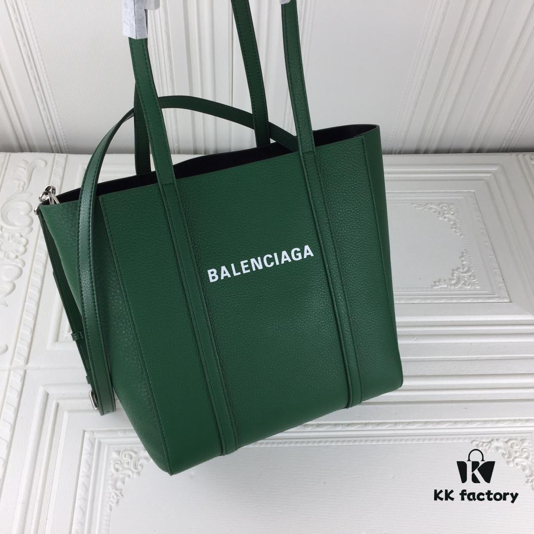 Balenciaga B. Everyday Tote Bag Large Size – New Arrival, Stylish and Practical, Made from Italian Imported Calfskin Leather
