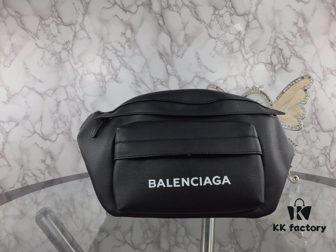 Original Balenciaga Counter Synchronized Update Crossbody Chest Bag Waist Bag Made of Imported Calfskin Simple Dual-Purpose Bag Can Be Used as Chest Bag or Waist Bag Lightweight and Convenient Size: Top Length 40 - Bottom Length 24 - Height 18 - Width 4