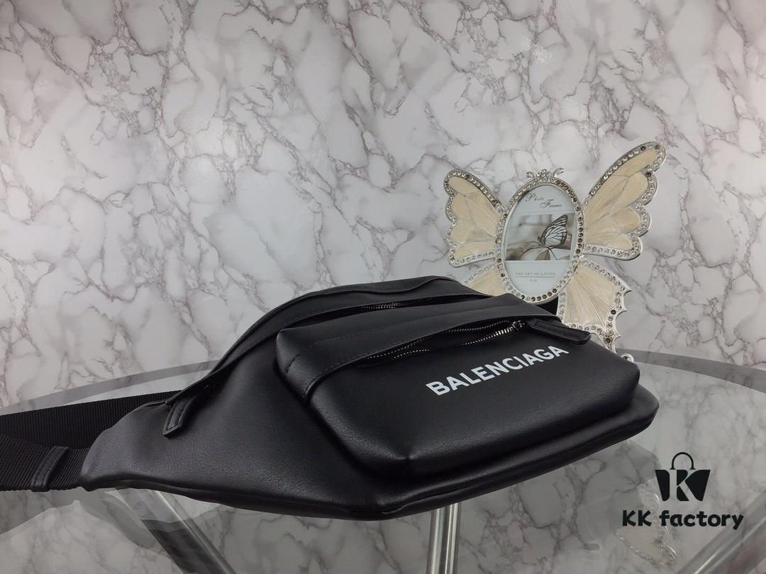 Original Balenciaga Counter Synchronized Update Crossbody Chest Bag Waist Bag Made of Imported Calfskin Simple Dual-Purpose Bag Can Be Used as Chest Bag or Waist Bag Lightweight and Convenient Size: Top Length 40 - Bottom Length 24 - Height 18 - Width 4
