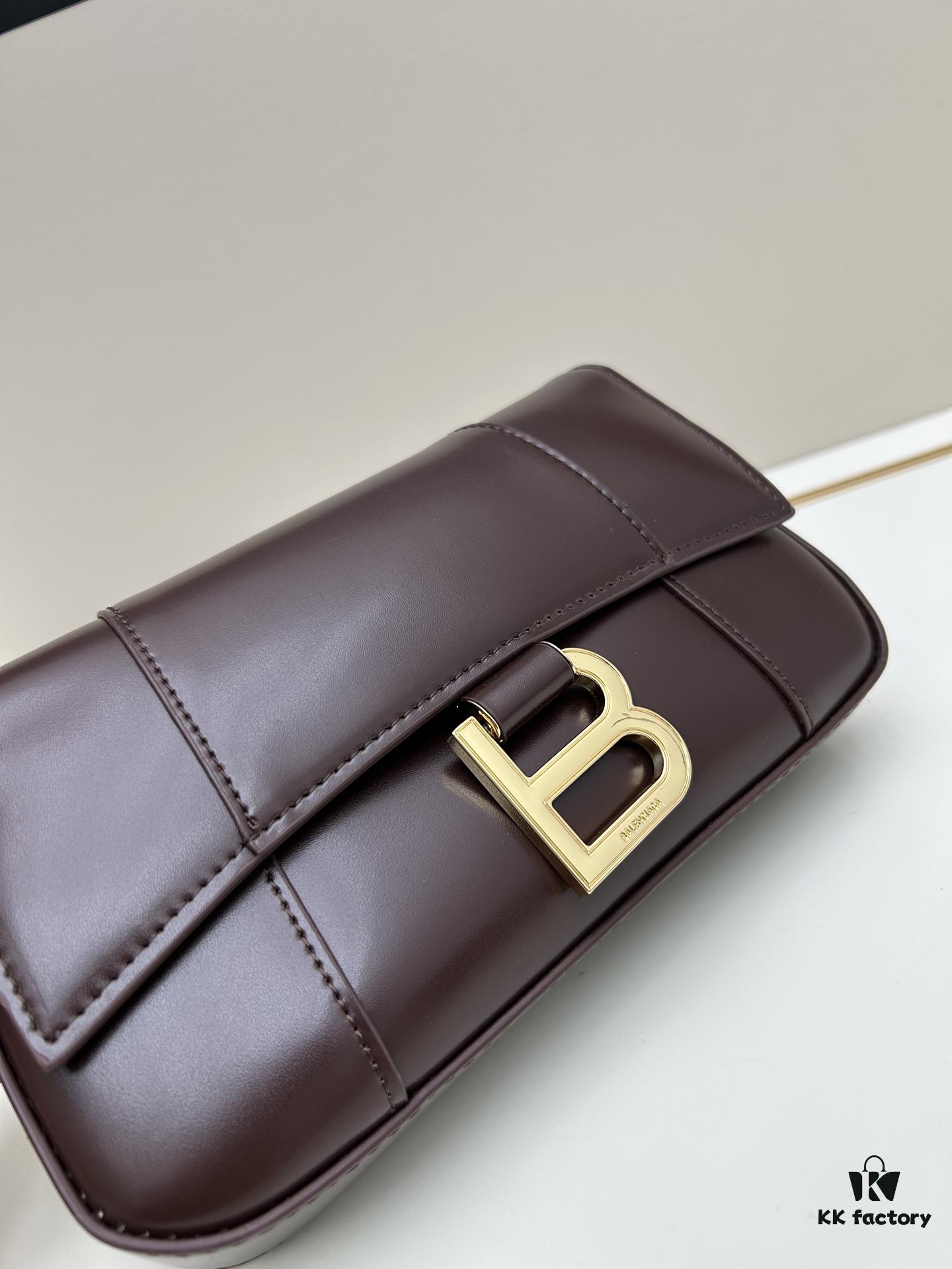 Luxury Gift Box 🎁, Balenciaga H02606 Model, 23x13x4cm, Full-Grain Leather, 2025 New Arrival Niche Bag 🛍️ Essential for Early Risers