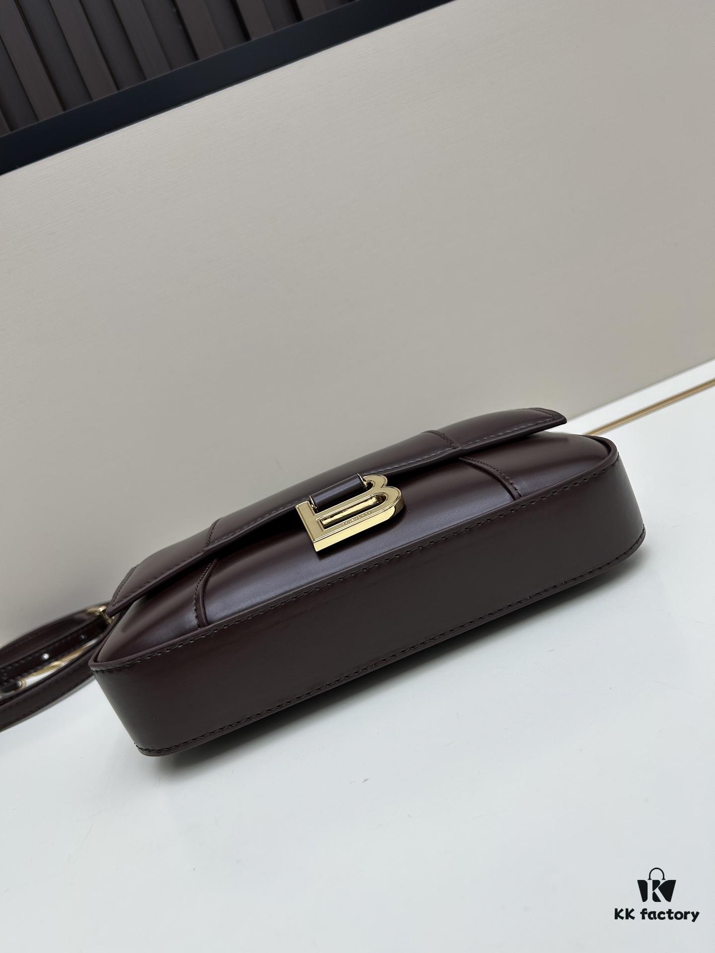 Luxury Gift Box 🎁, Balenciaga H02606 Model, 23x13x4cm, Full-Grain Leather, 2025 New Arrival Niche Bag 🛍️ Essential for Early Risers