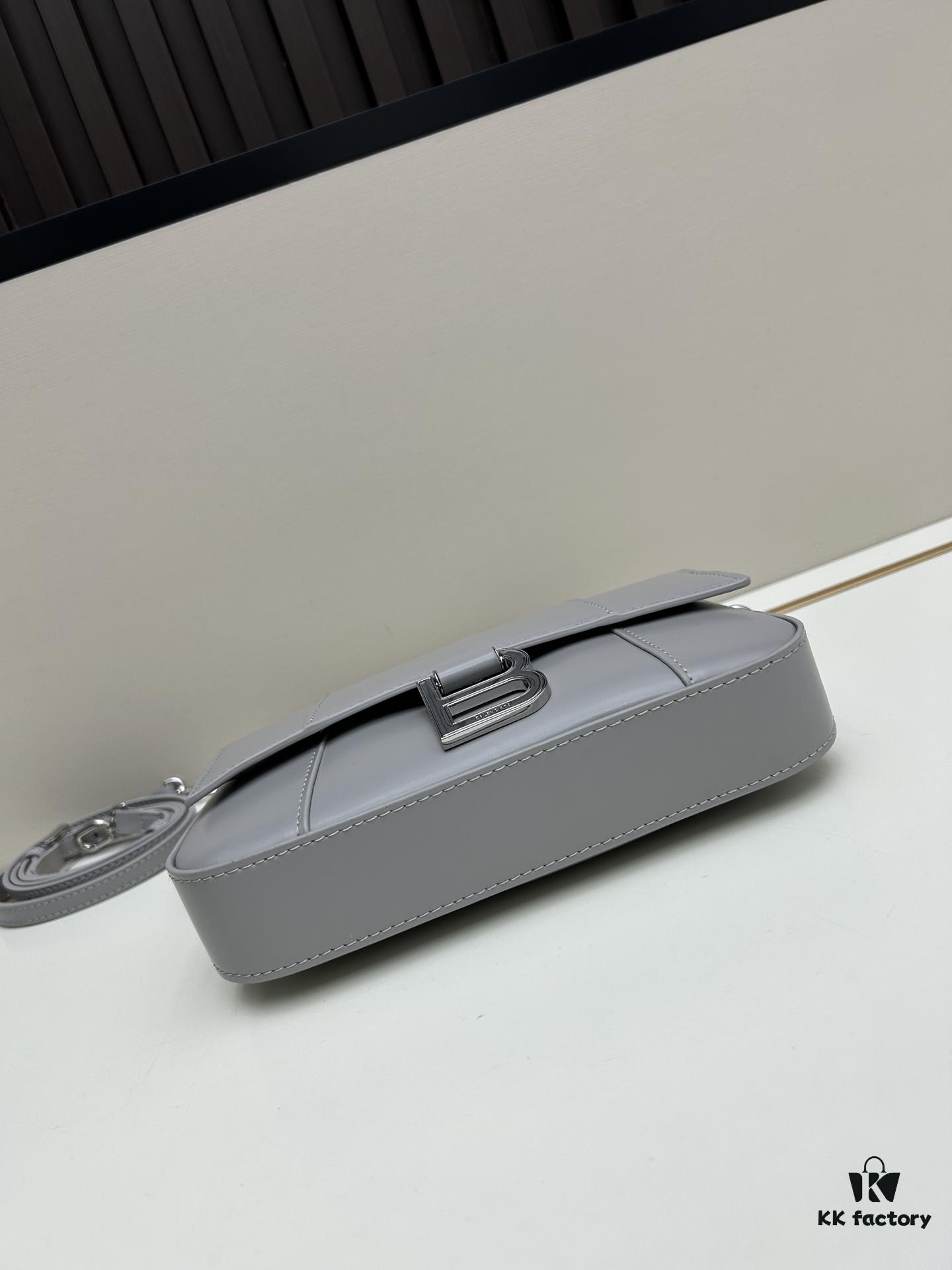 Balenciaga H02606, 23x13x4cm, Full-Grain Leather, 2025 New Arrival Rare Bag with Gift Box