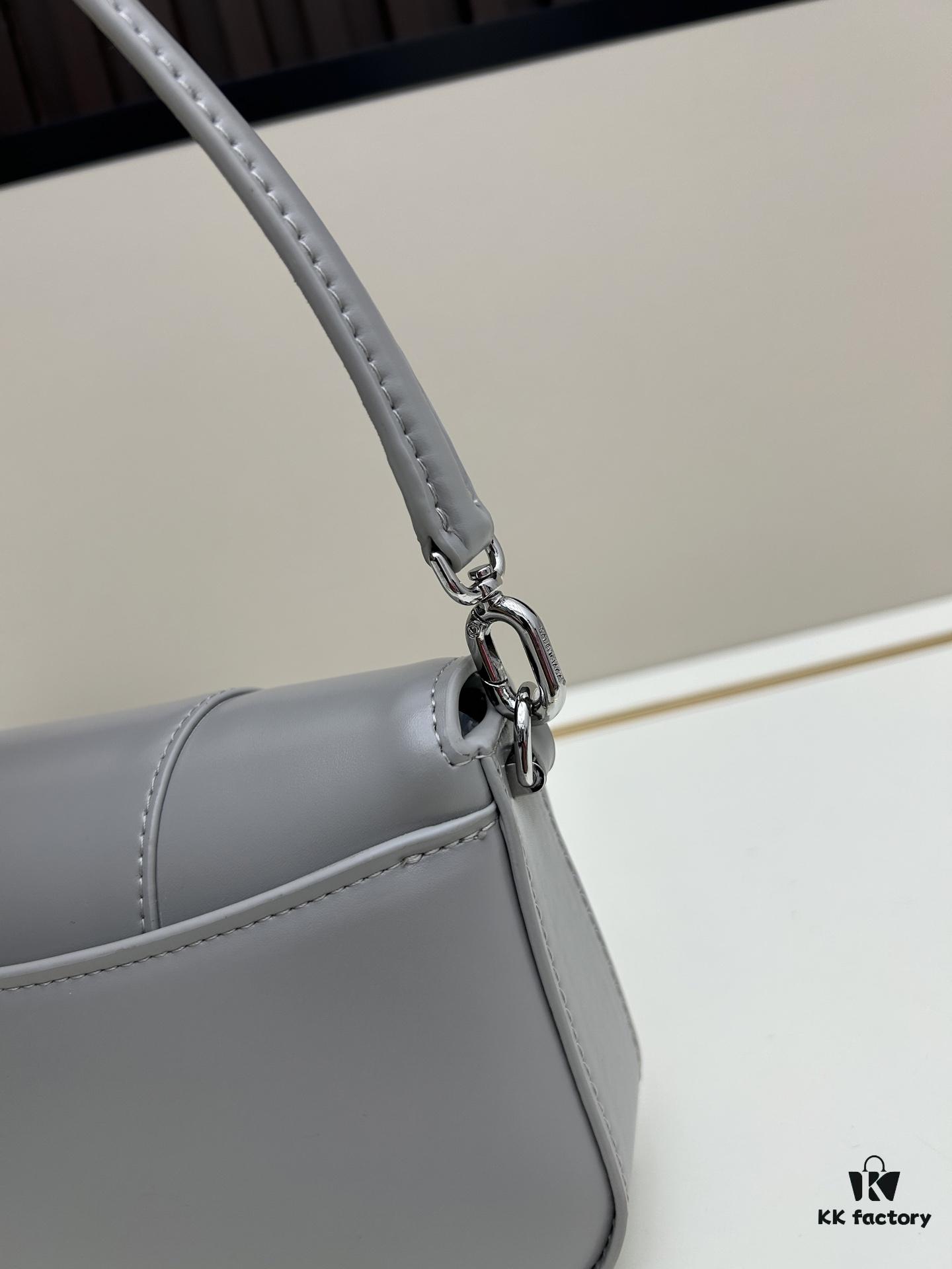 Balenciaga H02606, 23x13x4cm, Full-Grain Leather, 2025 New Arrival Rare Bag with Gift Box