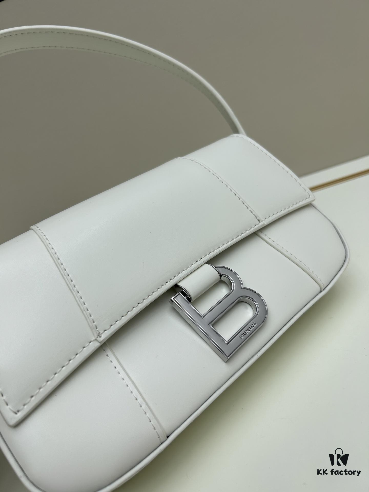 Balenciaga Model: H02606, Size 23x13x4cm, Full-Grain Leather, 2025 New Arrival Unique Design Bag for Early Risers