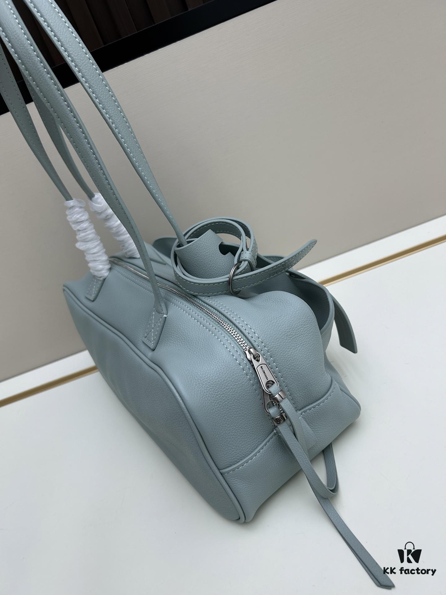 Small Size 💰 Balenciaga—Carrie Bowling Bag 🎳