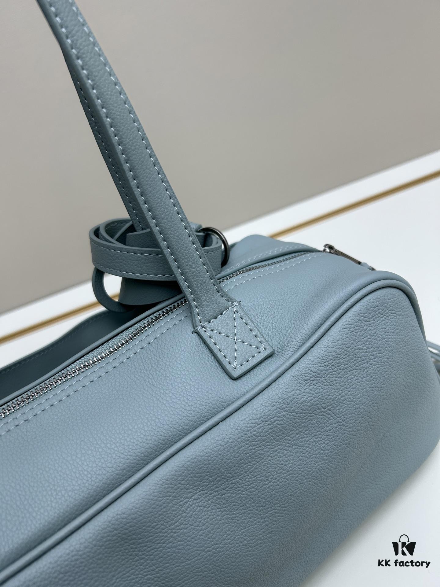 Small Size 💰 Balenciaga—Carrie Bowling Bag 🎳