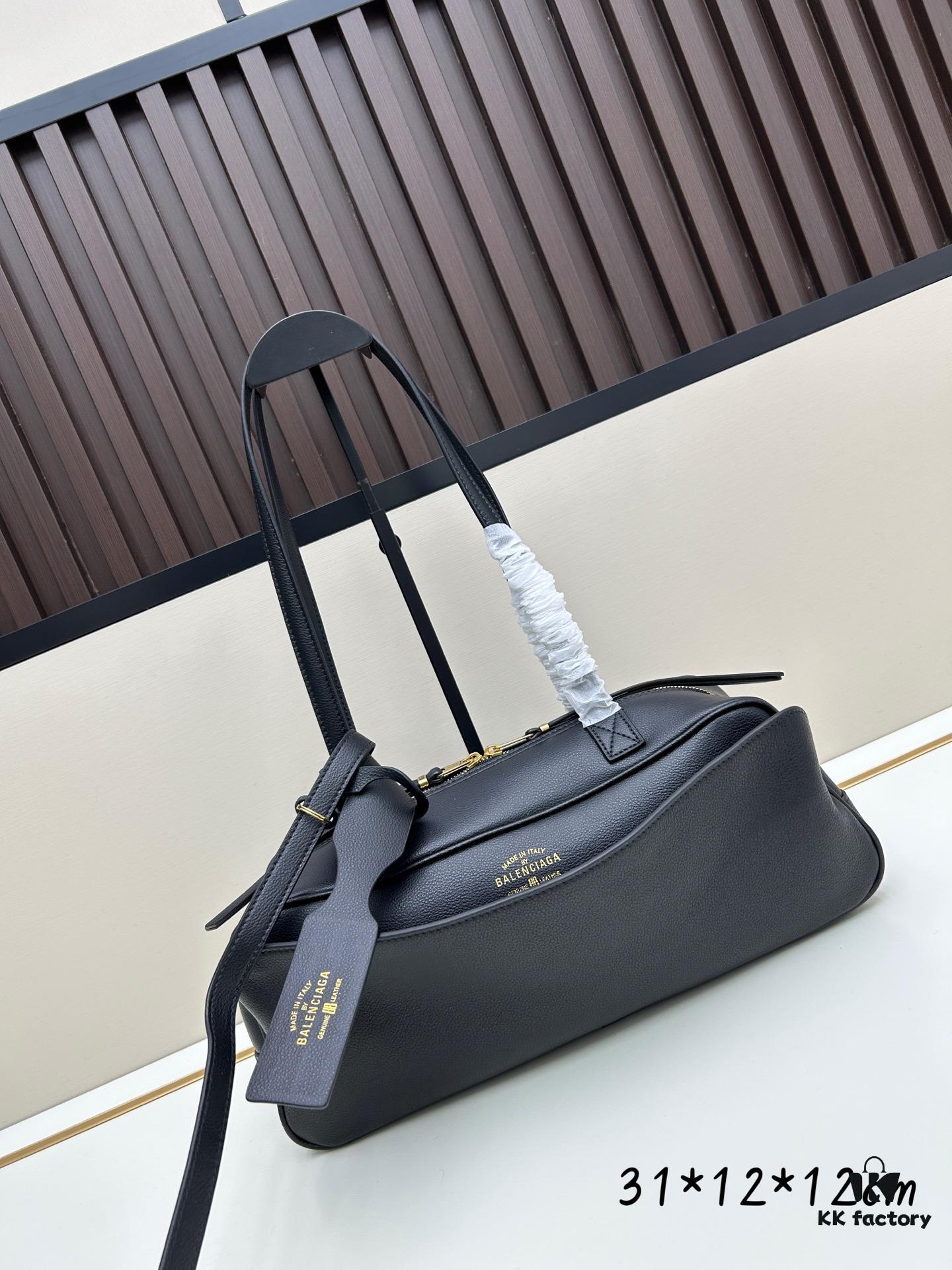 Gift Box Included 🎁, Balenciaga Size 30.9X11.9X11.9cm, Full-Grain Leather, 2025 New Niche Tote Bag 🛍️ Essential for Early Risers