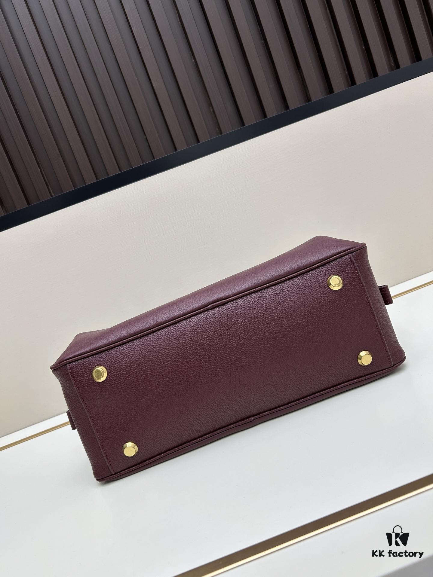 Gift Box Included 🎁, Balenciaga Size 30.9X11.9X11.9cm, Full-Grain Leather Material, 2025 New Minimalist Tote Bag 🛍️ Essential for Early Risers