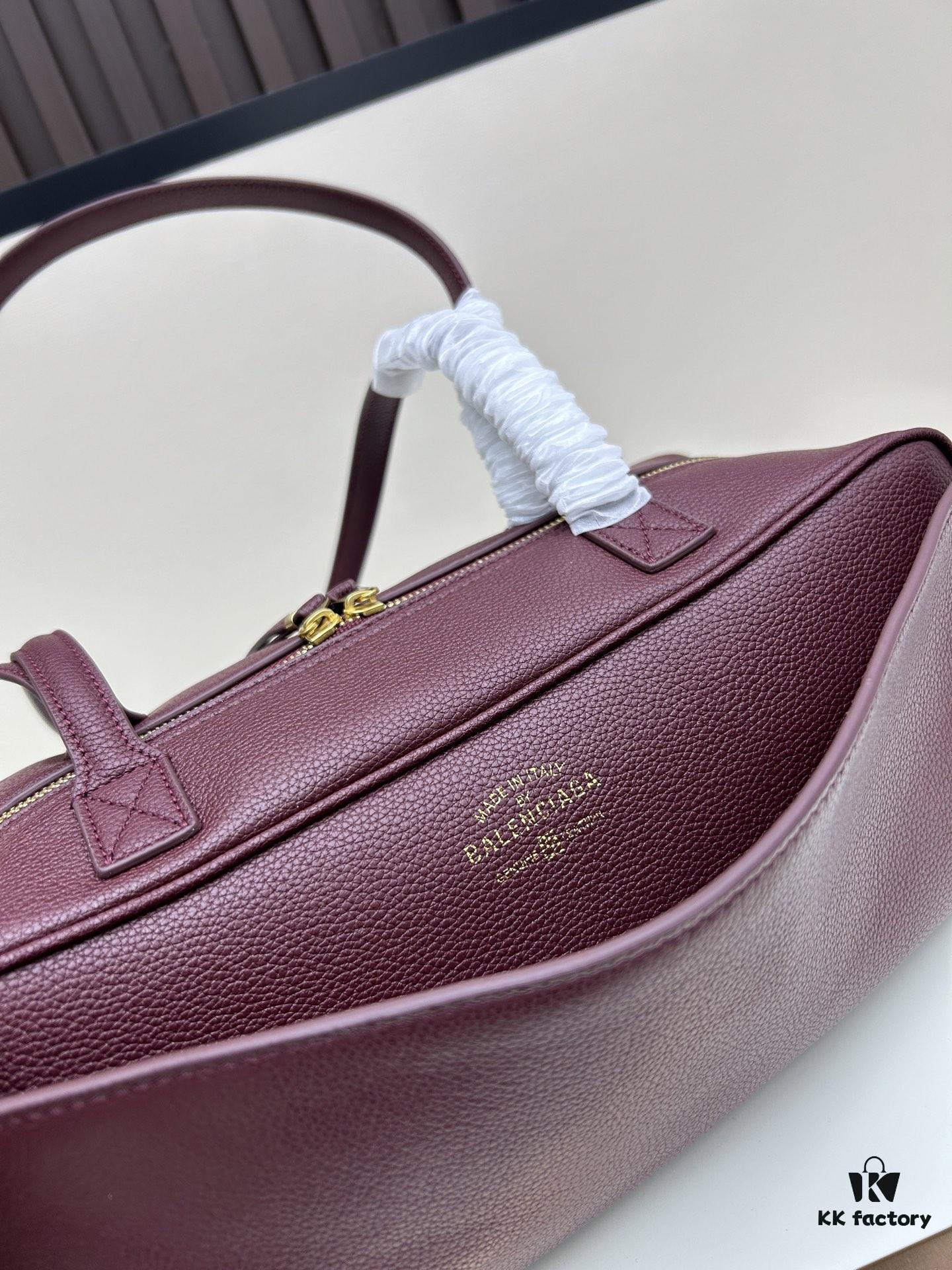 Gift Box Included 🎁, Balenciaga Size 30.9X11.9X11.9cm, Full-Grain Leather Material, 2025 New Minimalist Tote Bag 🛍️ Essential for Early Risers