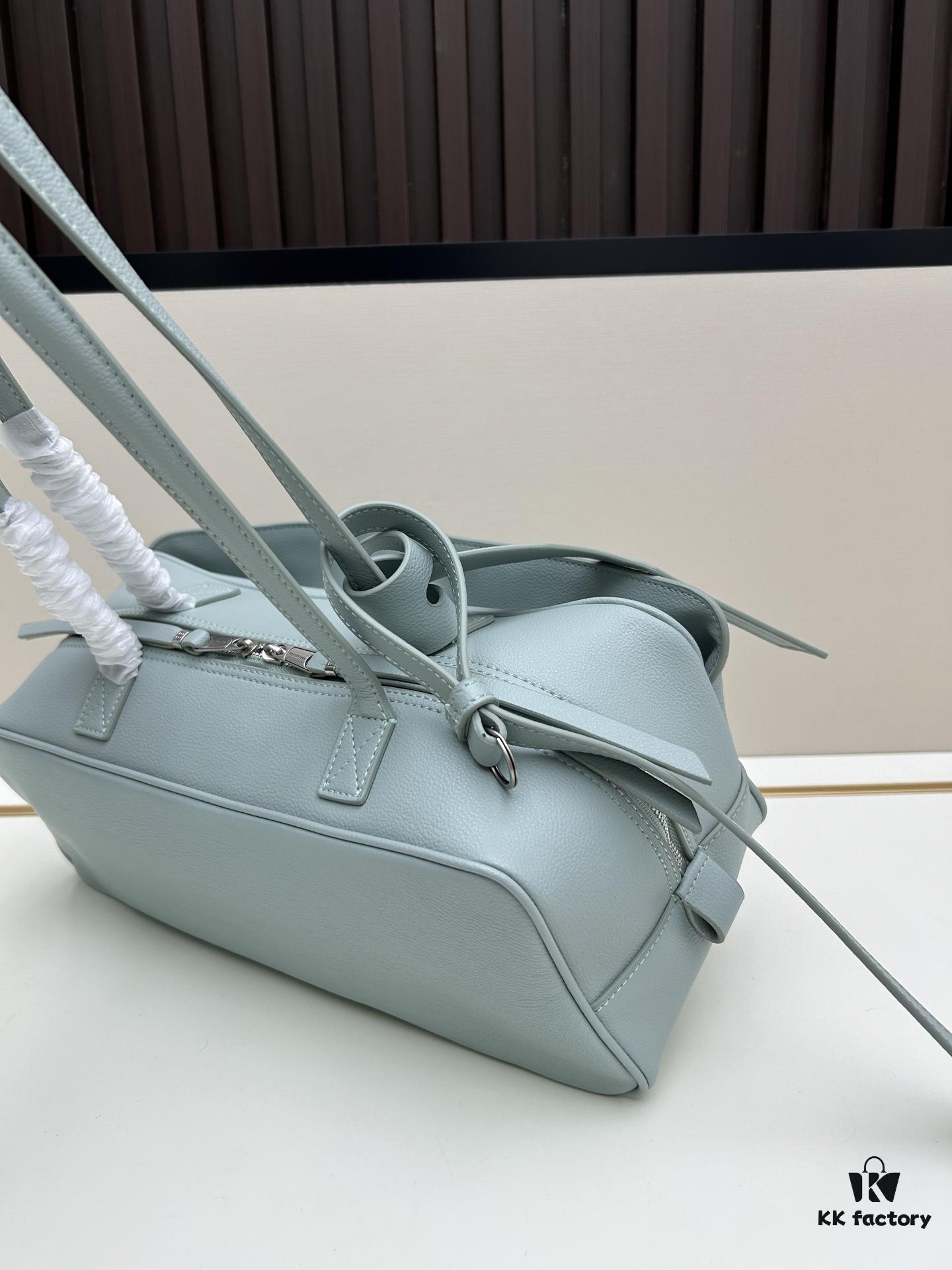 Gift Box Included 🎁, Balenciaga 30.9X11.9X11.9cm Genuine Leather Tote Bag, 2025 New Arrival Niche Style, Must-Have for Early Risers 👜