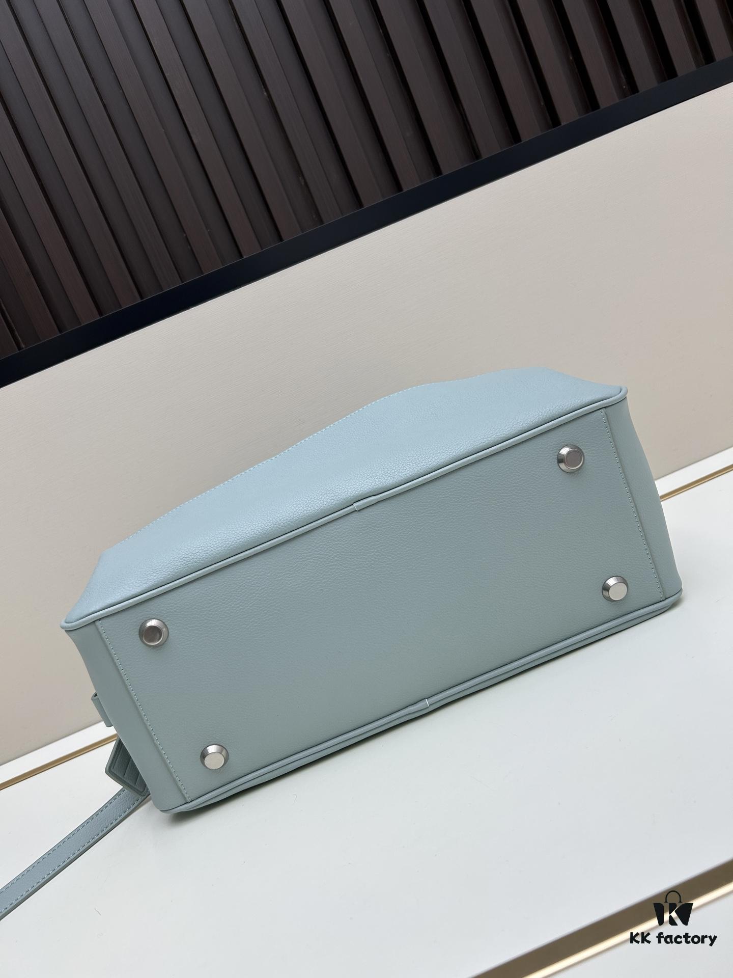 Gift Box Included 🎁, Balenciaga 30.9X11.9X11.9cm Genuine Leather Tote Bag, 2025 New Arrival Niche Style, Must-Have for Early Risers 👜