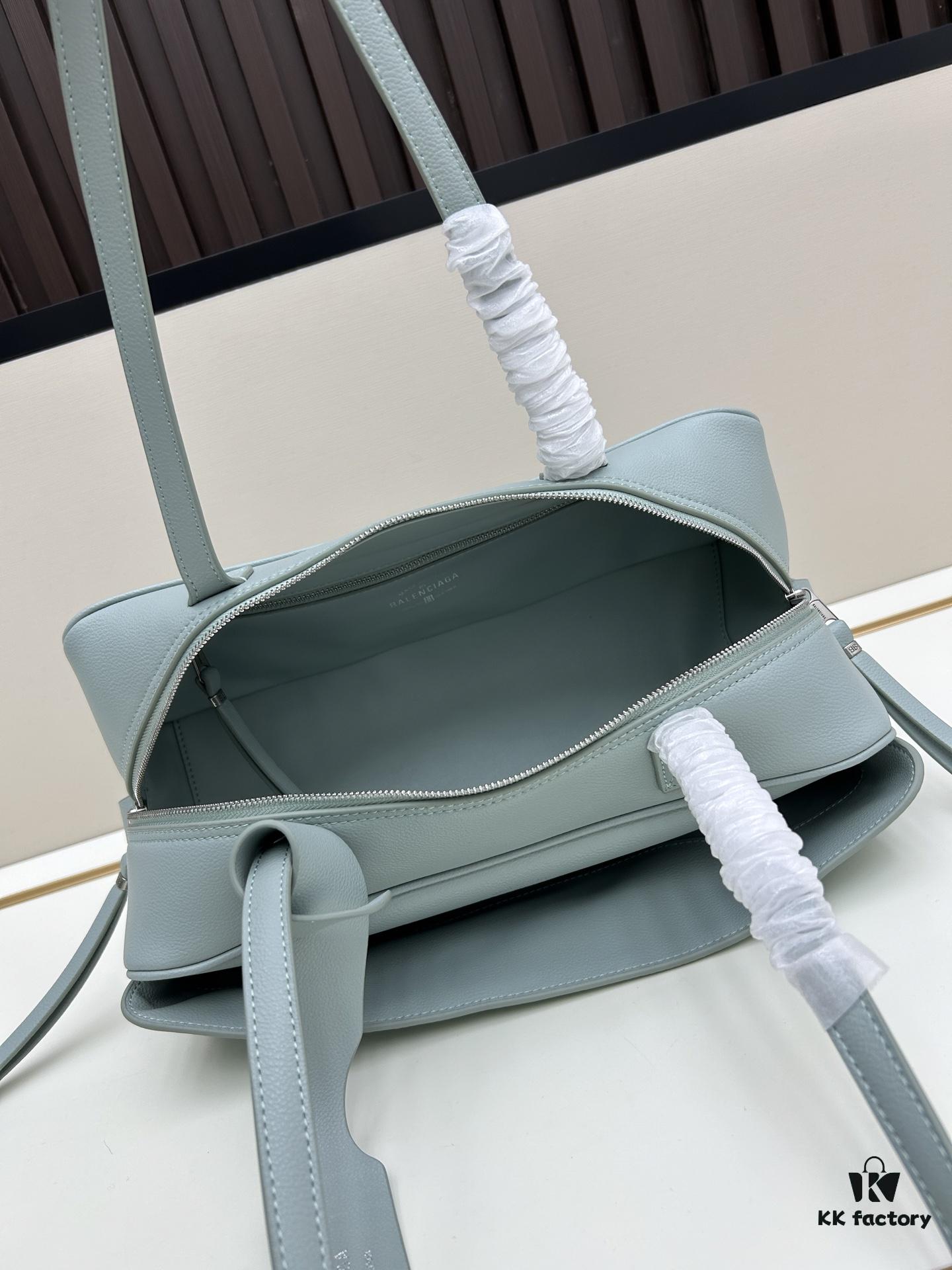 Gift Box Included 🎁, Balenciaga 30.9X11.9X11.9cm Genuine Leather Tote Bag, 2025 New Arrival Niche Style, Must-Have for Early Risers 👜