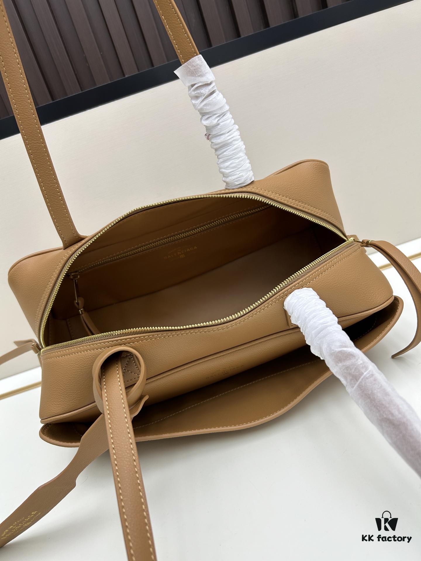 Gift Box Included 🎁, Balenciaga 30.9X11.9X11.9cm Genuine Leather Tote Bag, 2025 New Arrival Niche Style, Must-Have for Early Risers 🛍️