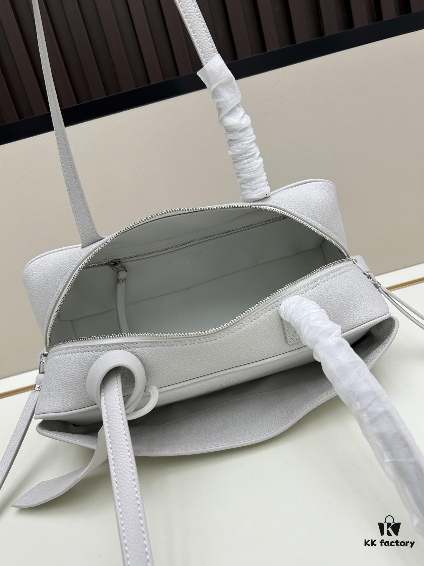 Gift Box Included 🎁, Balenciaga Size 30.9X11.9X11.9cm, Full-Grain Leather Material, 2025 New Minimalist Tote Bag 🛍️ Essential for Early Risers