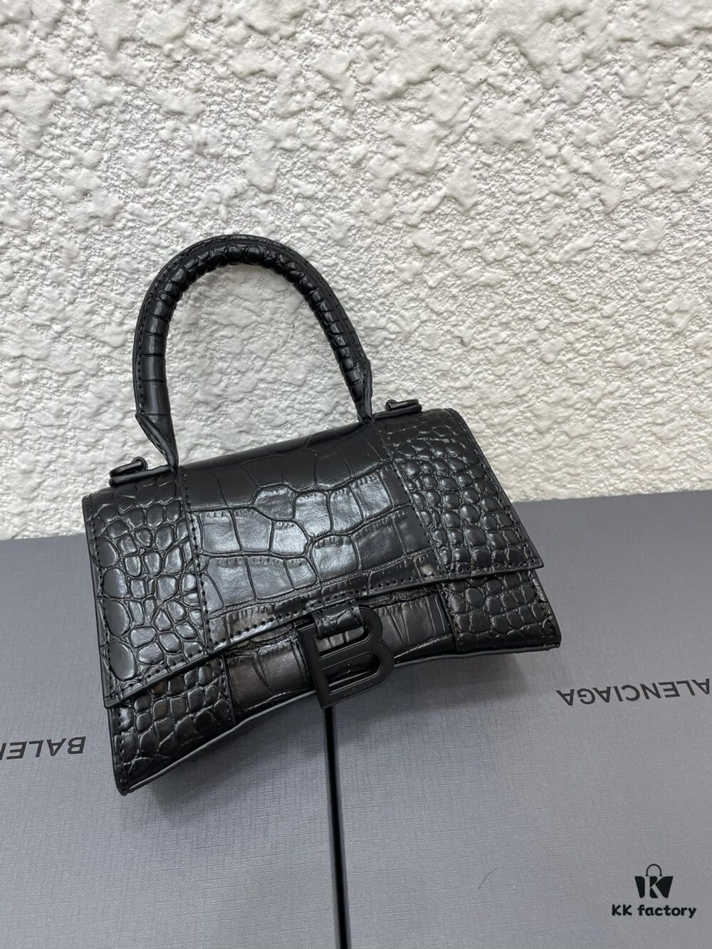 Balenciaga Hourglass Bag with Crocodile Texture and Black Buckle - Must-Have for Fashion Enthusiasts