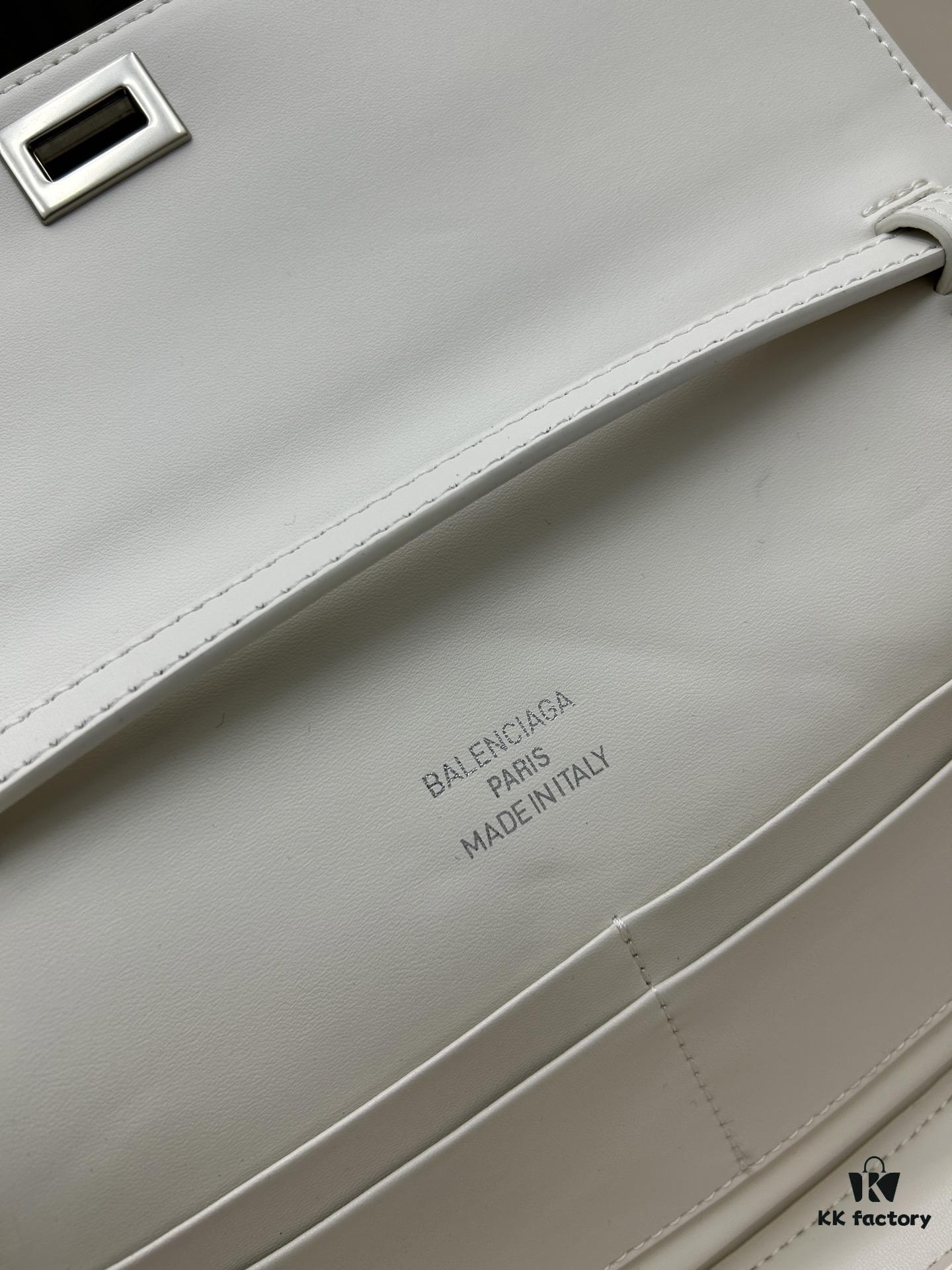 Gift Box Included 🎁, Balenciaga Model 8896, Size 27x14x5cm, Full-Grain Leather, 2025 New Minimalist Tote Bag 🛍️ Essential for Early Risers
