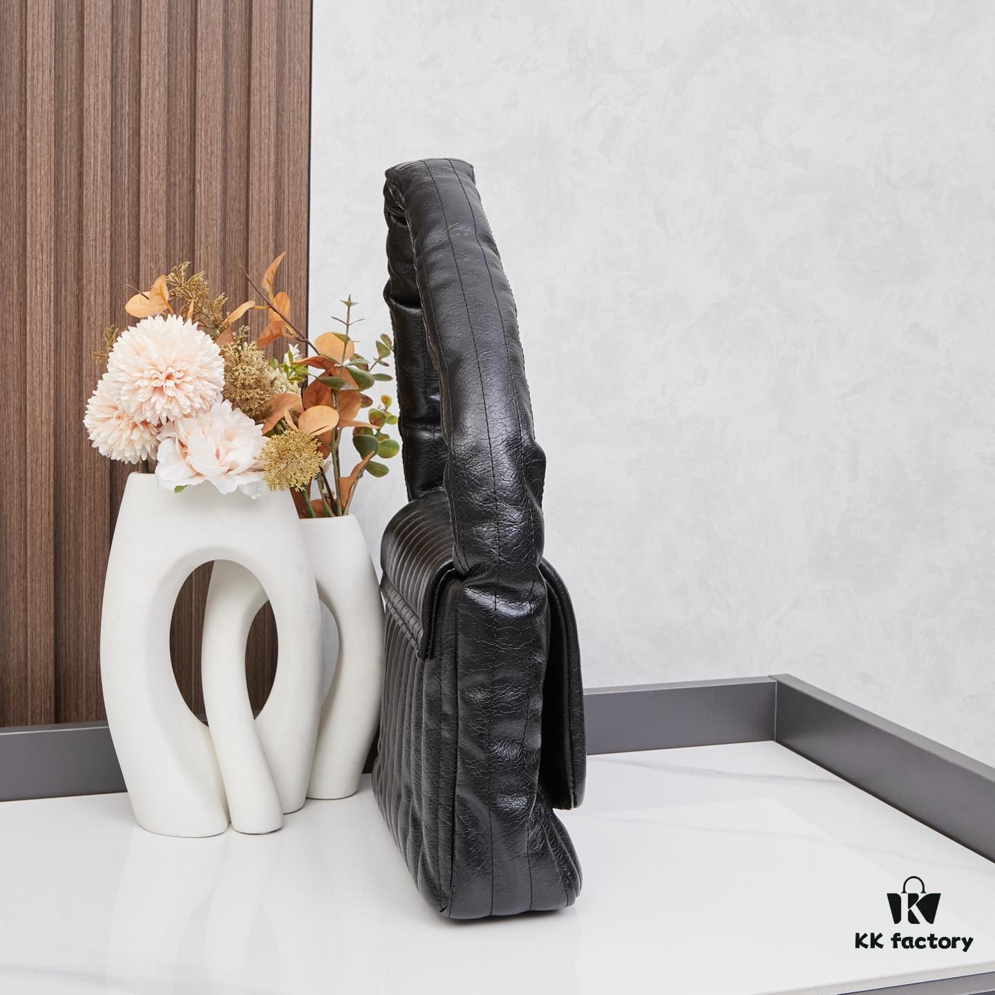 Small Size Balenciaga Monaco Handheld Shoulder Bag