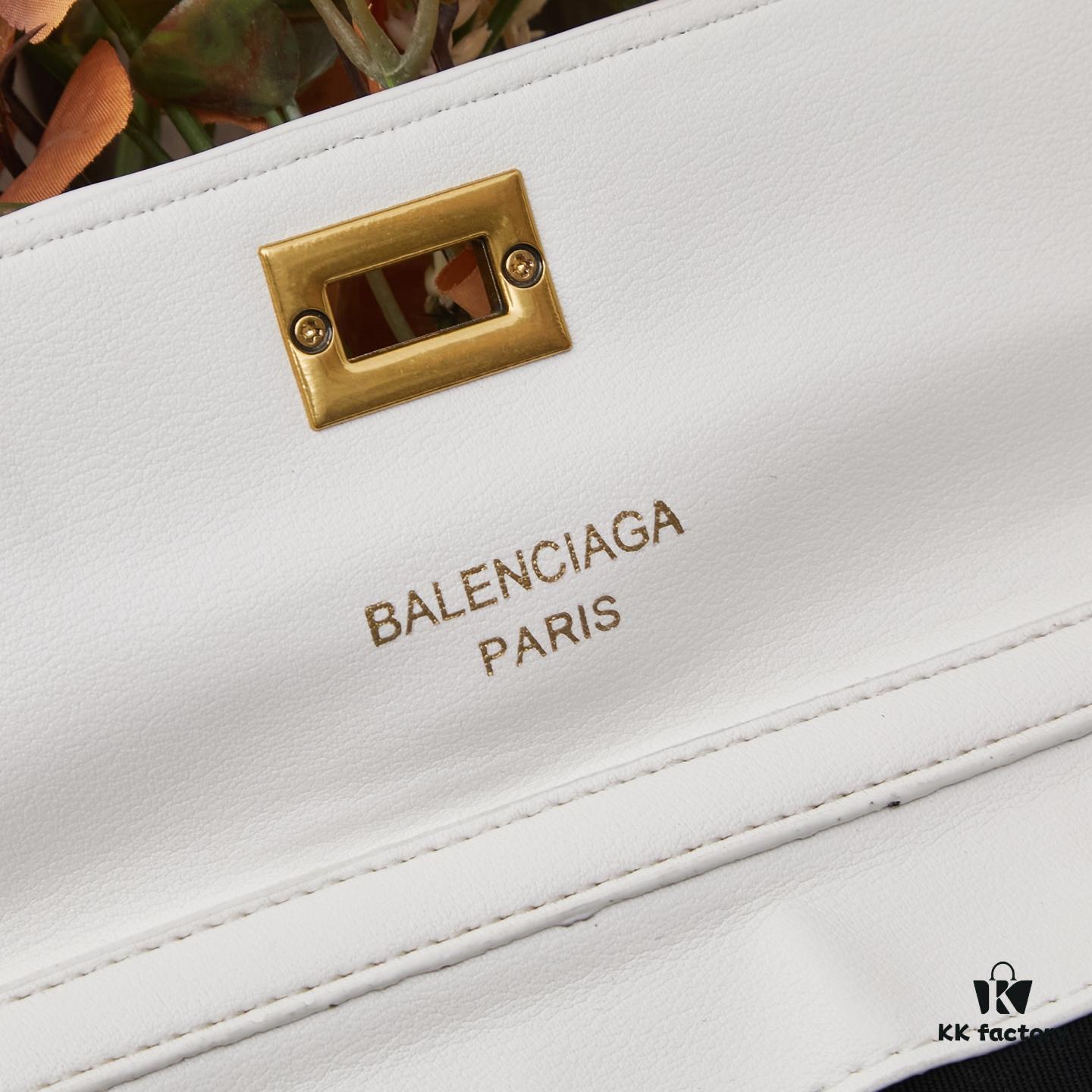 New Arrival BALENCIAGA Rodeo Nano Chain Bag in Cowhide - Black