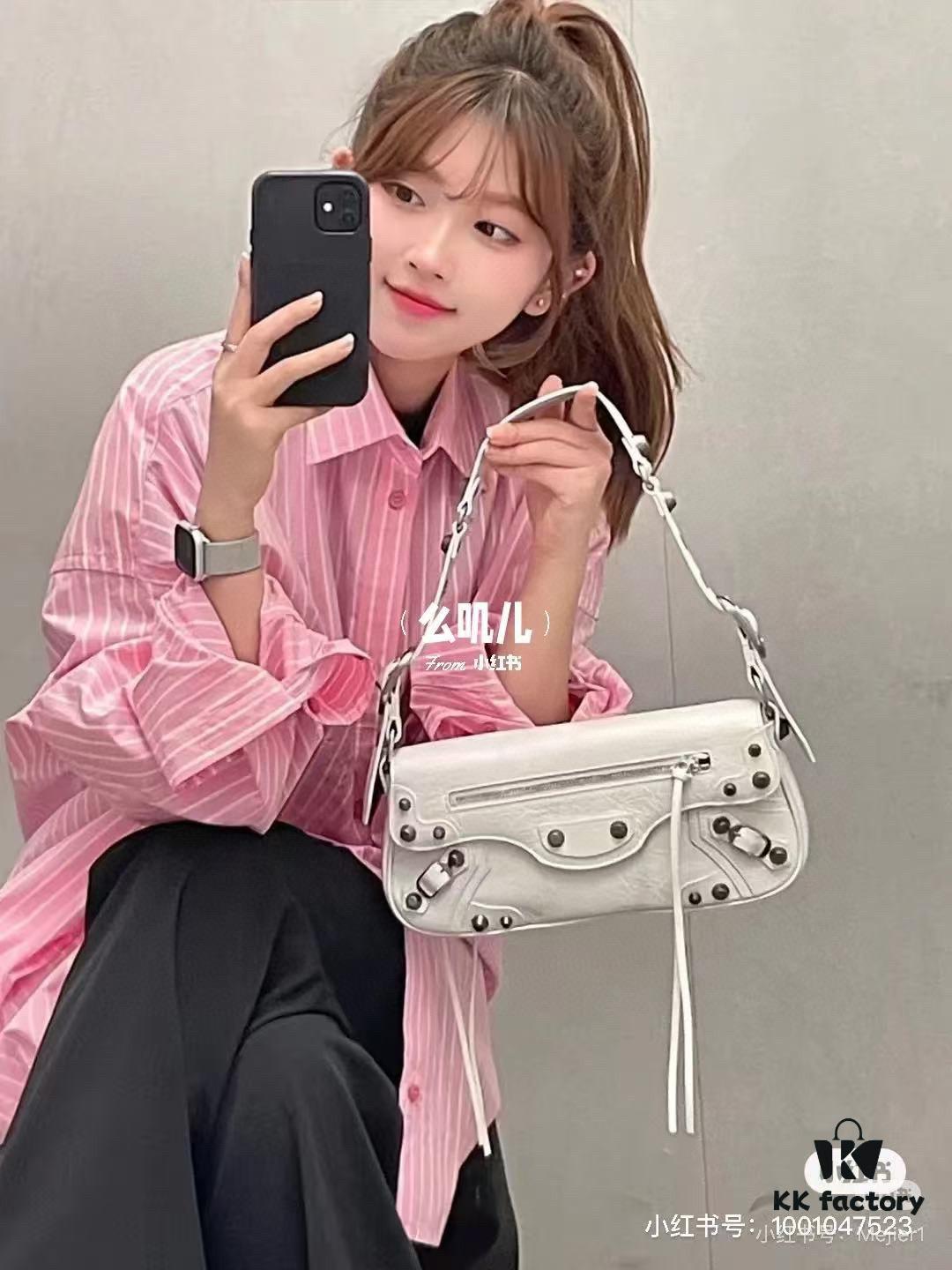 Balenciaga Le Cagole New Sling Bag - Italian Imported Leather, Minimalist Design, Practical Size 28x15x5