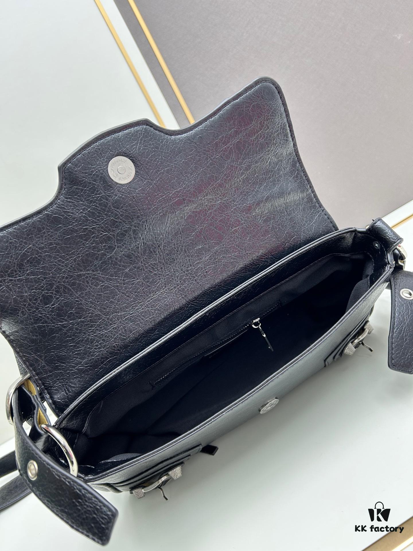 Balenciaga Le Cagole Series New Sling Bag - French Bag Style, Practical Design, Italian Imported Leather