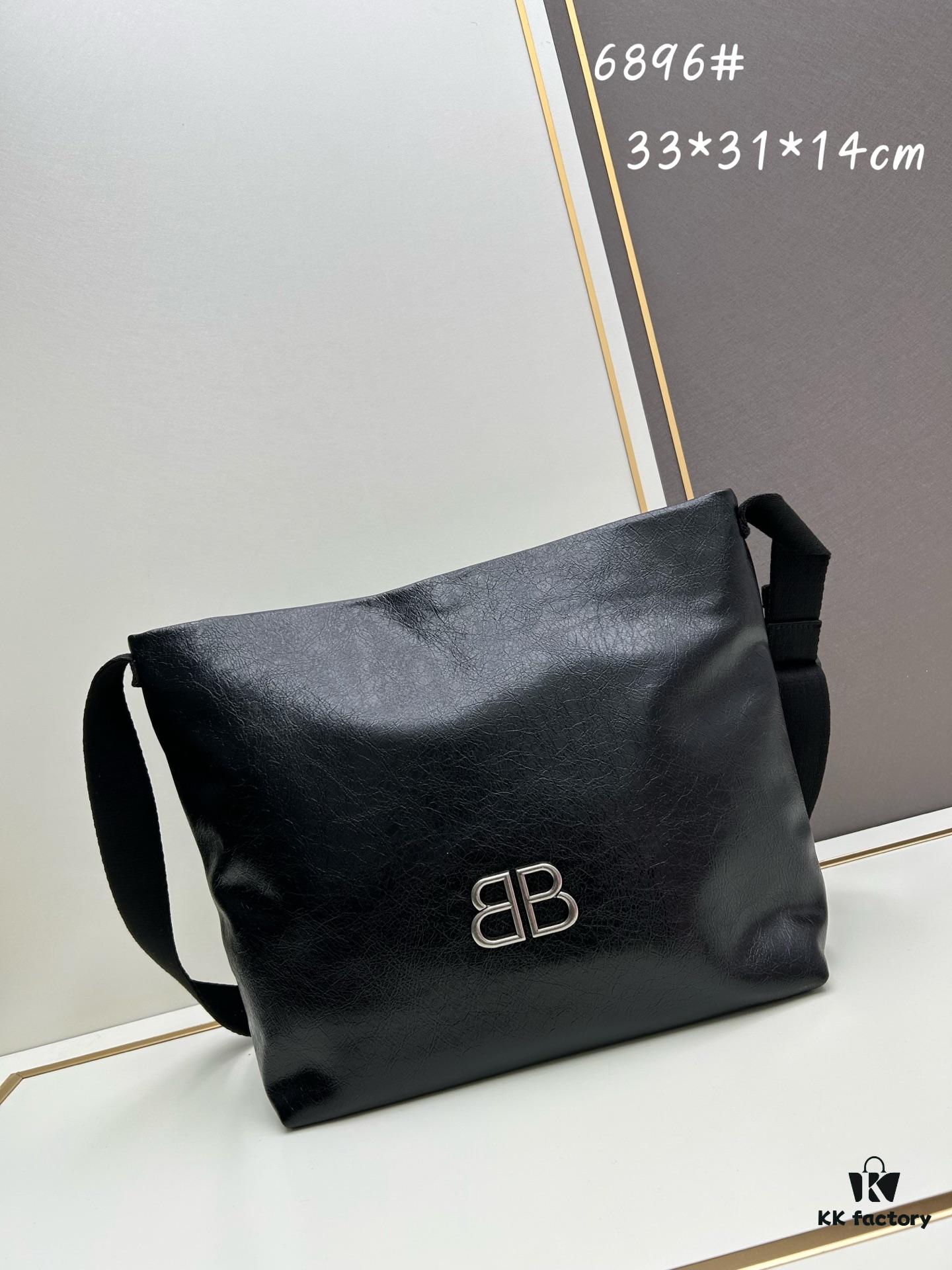 Balenciaga Monaco Medium Hobo Bag