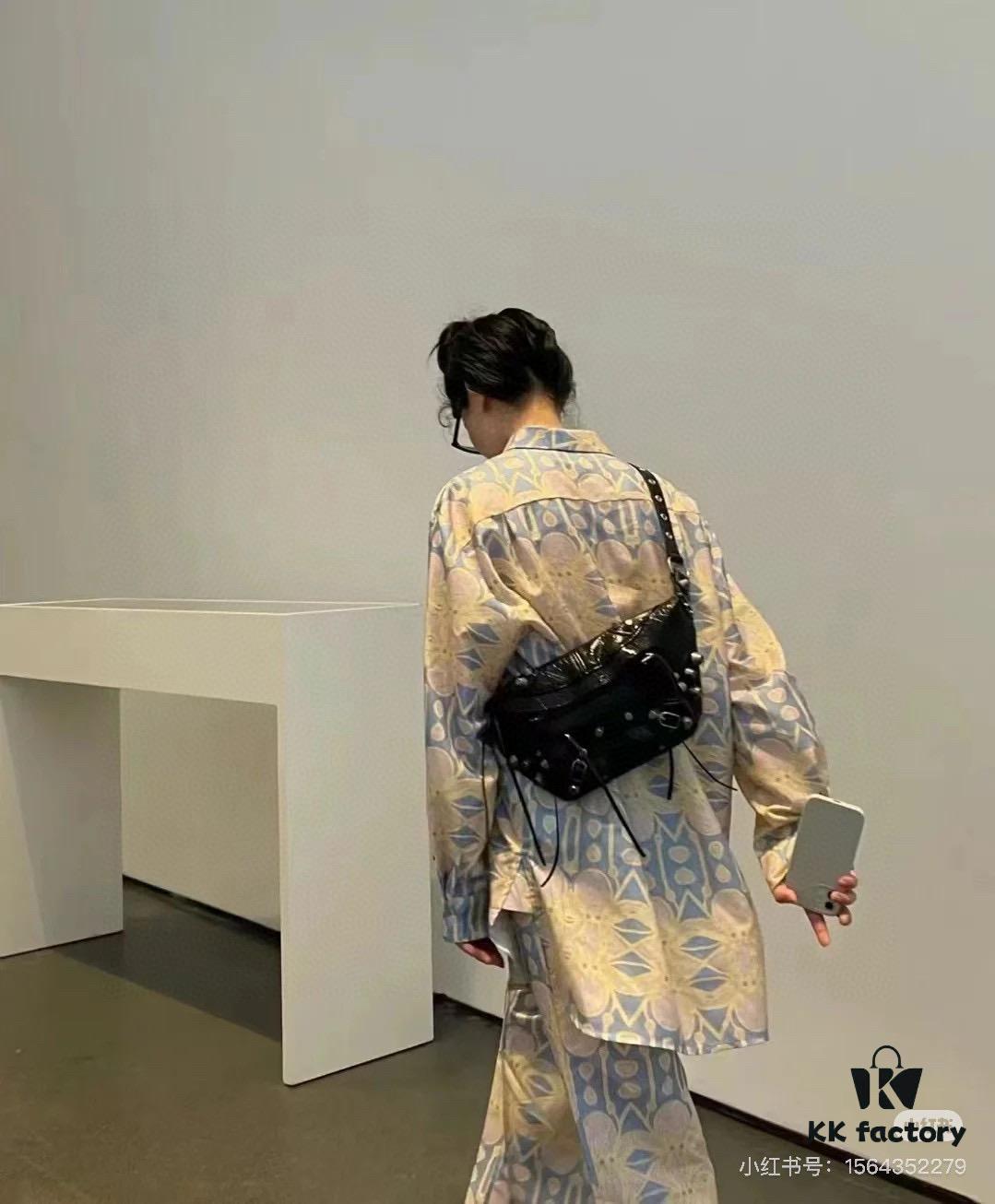 Balenciaga LE CAGOLE MEDIUM BUM BAG IN BLACK TEXTURED LAMB LEATHER