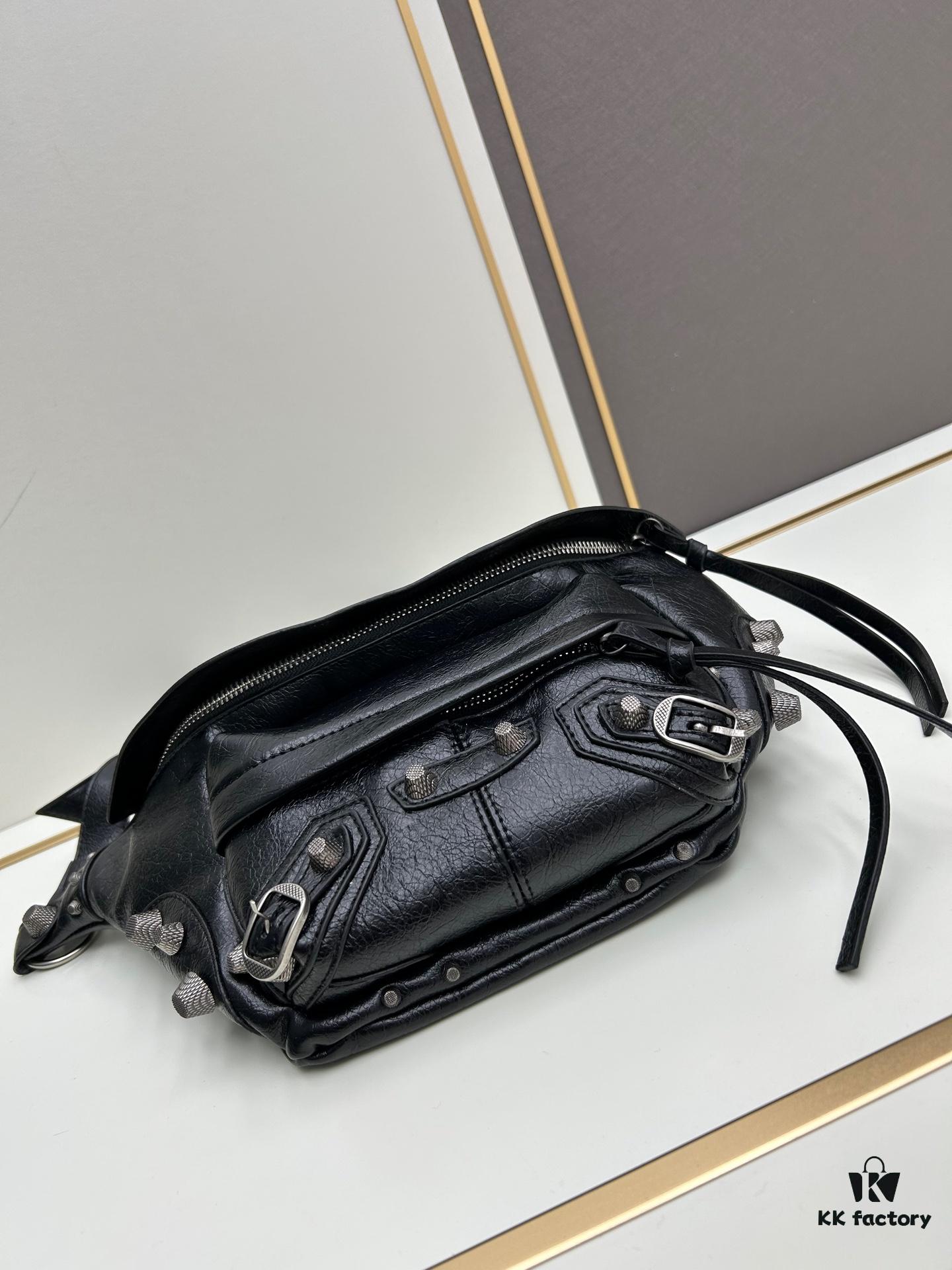 Balenciaga LE CAGOLE ||| LE CAGOLE MEN Medium Waist Bag in Black Fine-Grain Lambskin