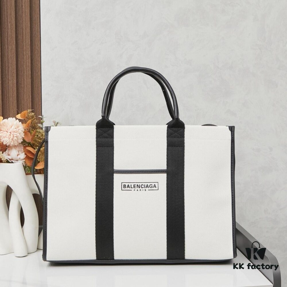 Large Balenciaga Hardware Tote – A modern interpretation of a canvas bag originally developed for the Marine Corps