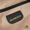 Small Balenciaga Hardware Tote – A modern interpretation of a canvas bag originally developed for the Marine Corps, crafted from organic cotton canvas with structured design and interior pocket, spacious and ultra-lightweight, effortlessly stylish for any occasion.