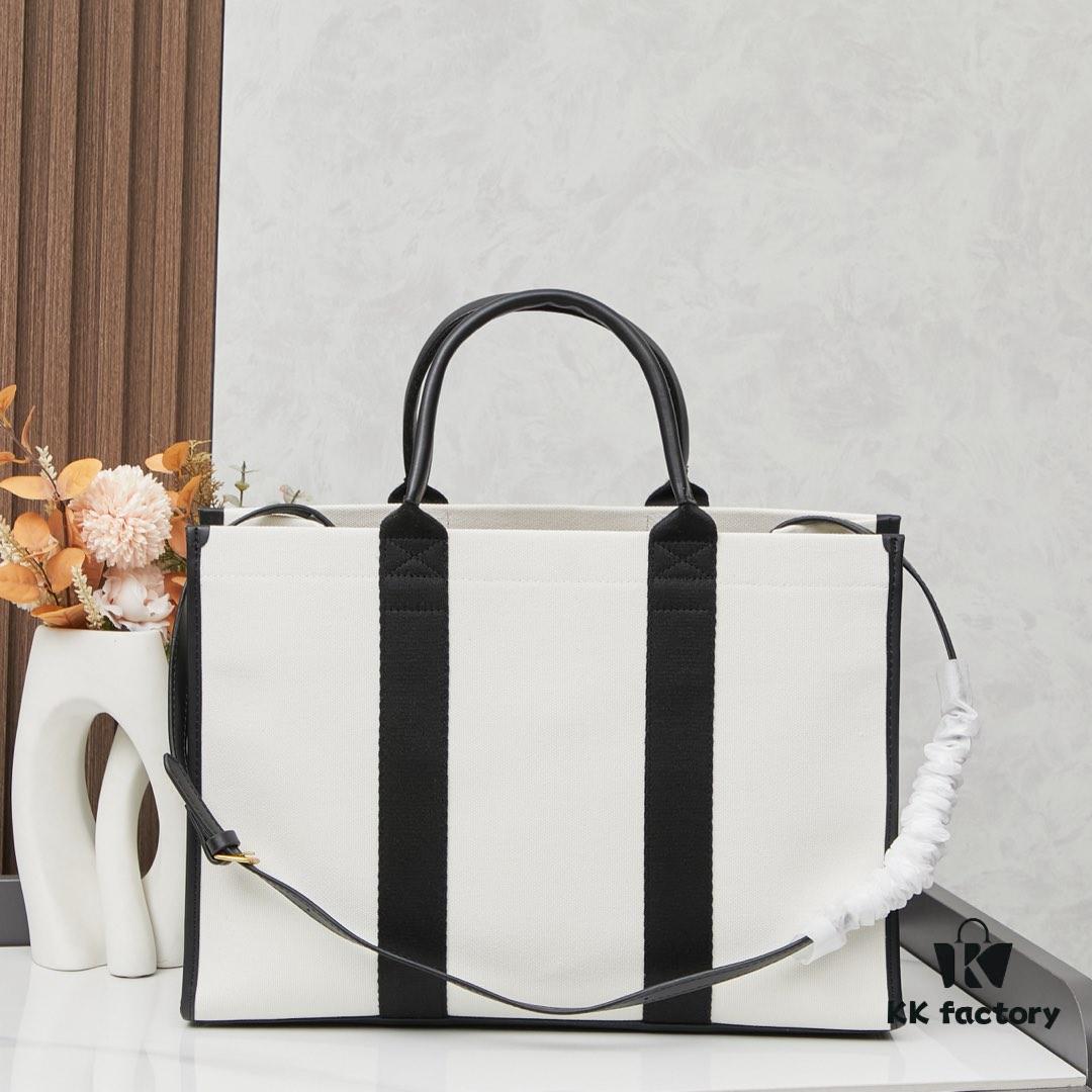 Large Balenciaga Hardware Tote – A modern interpretation of a canvas bag originally developed for the Marine Corps