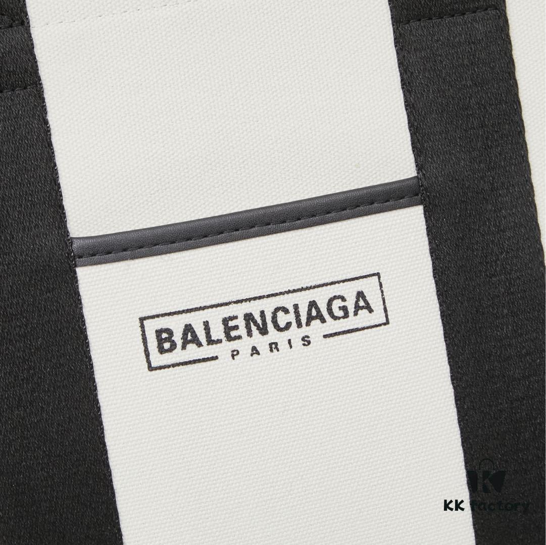 Large Balenciaga Hardware Tote – A modern interpretation of a canvas bag originally developed for the Marine Corps