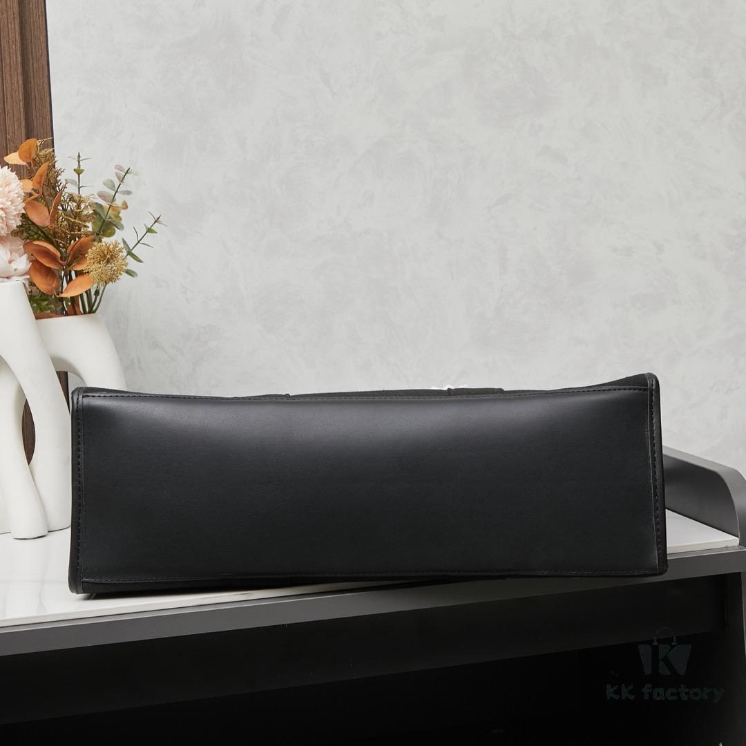 Large Balenciaga Hardware Tote – A modern interpretation of a canvas bag originally developed for the Marine Corps