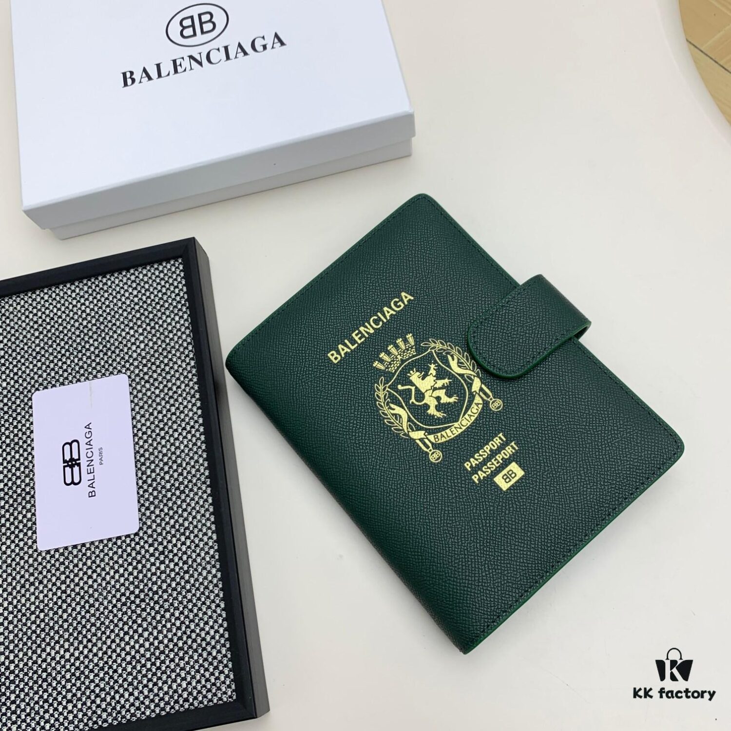 BALENCIAGA Notepad Secret Cabinet Style, Fine Smooth Material, Impeccable Craftsmanship with Built-in Card Slots and Dividers, Size 15x19x4cm