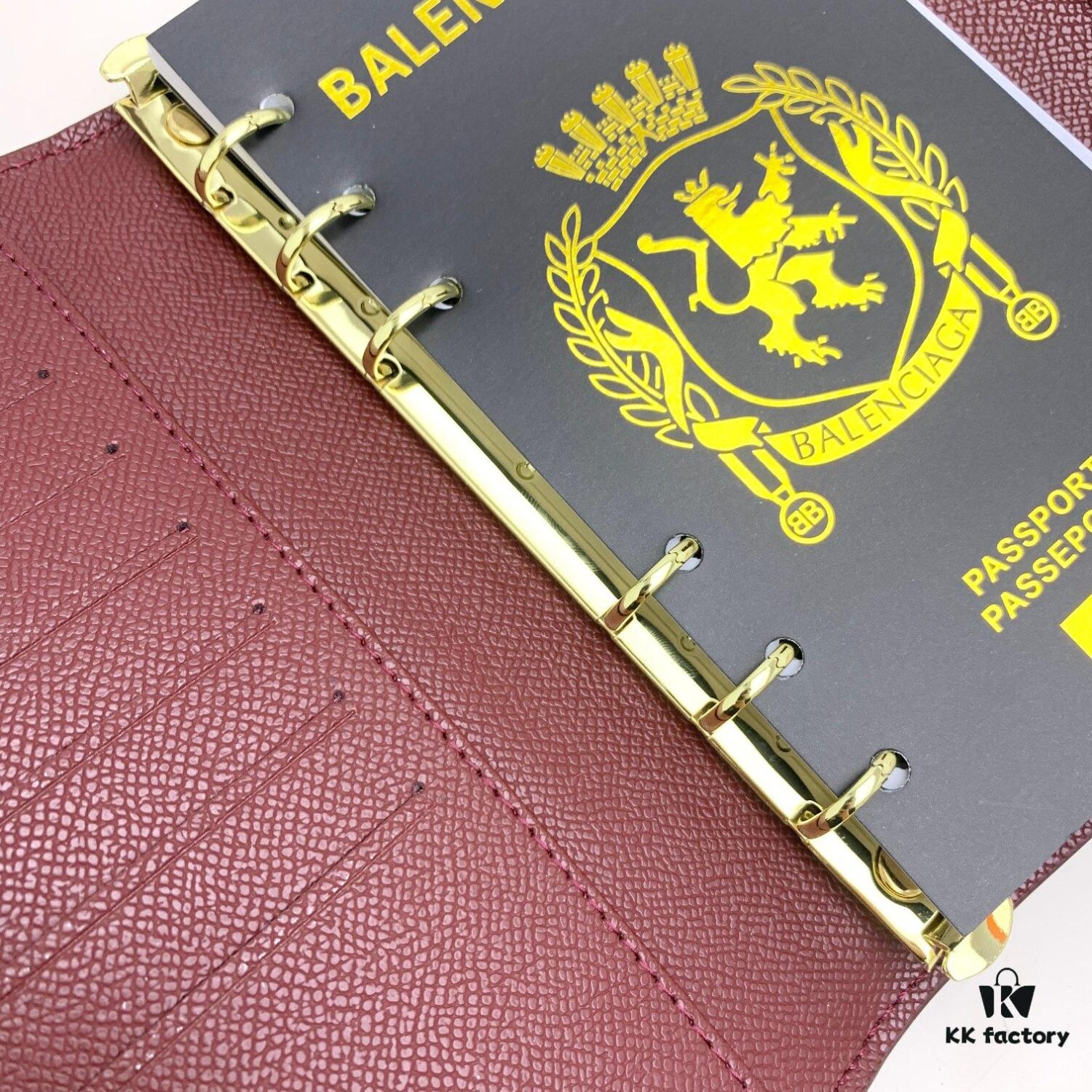 BALENCIAGA Notepad ✉️ Boutique Edition, Exquisite Smooth Material, Impeccable Craftsmanship, Featuring Card Slots and Interior Compartments, Size 15x19x4cm